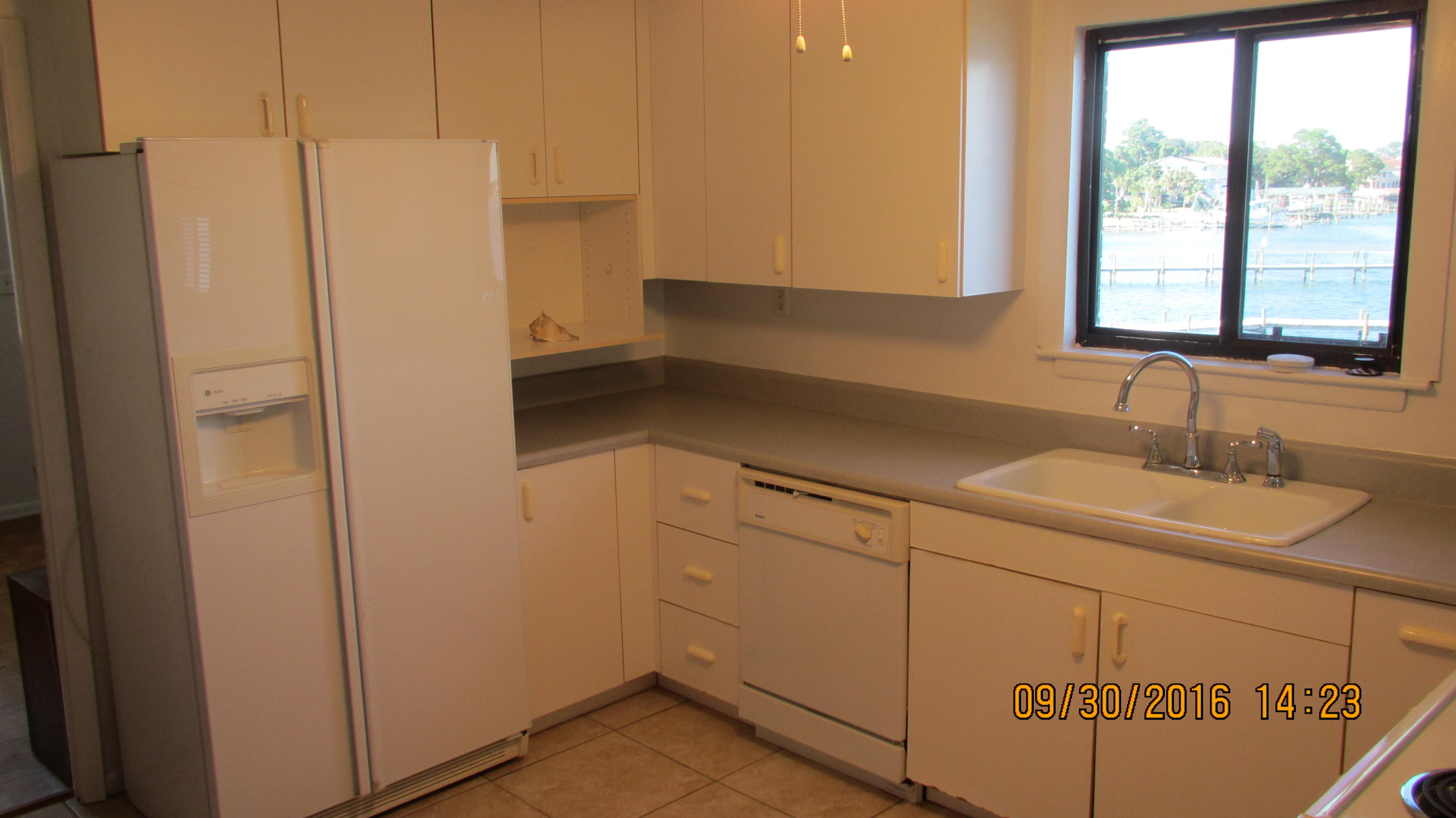BAYVIEW WATERS CONDO - Residential Lease