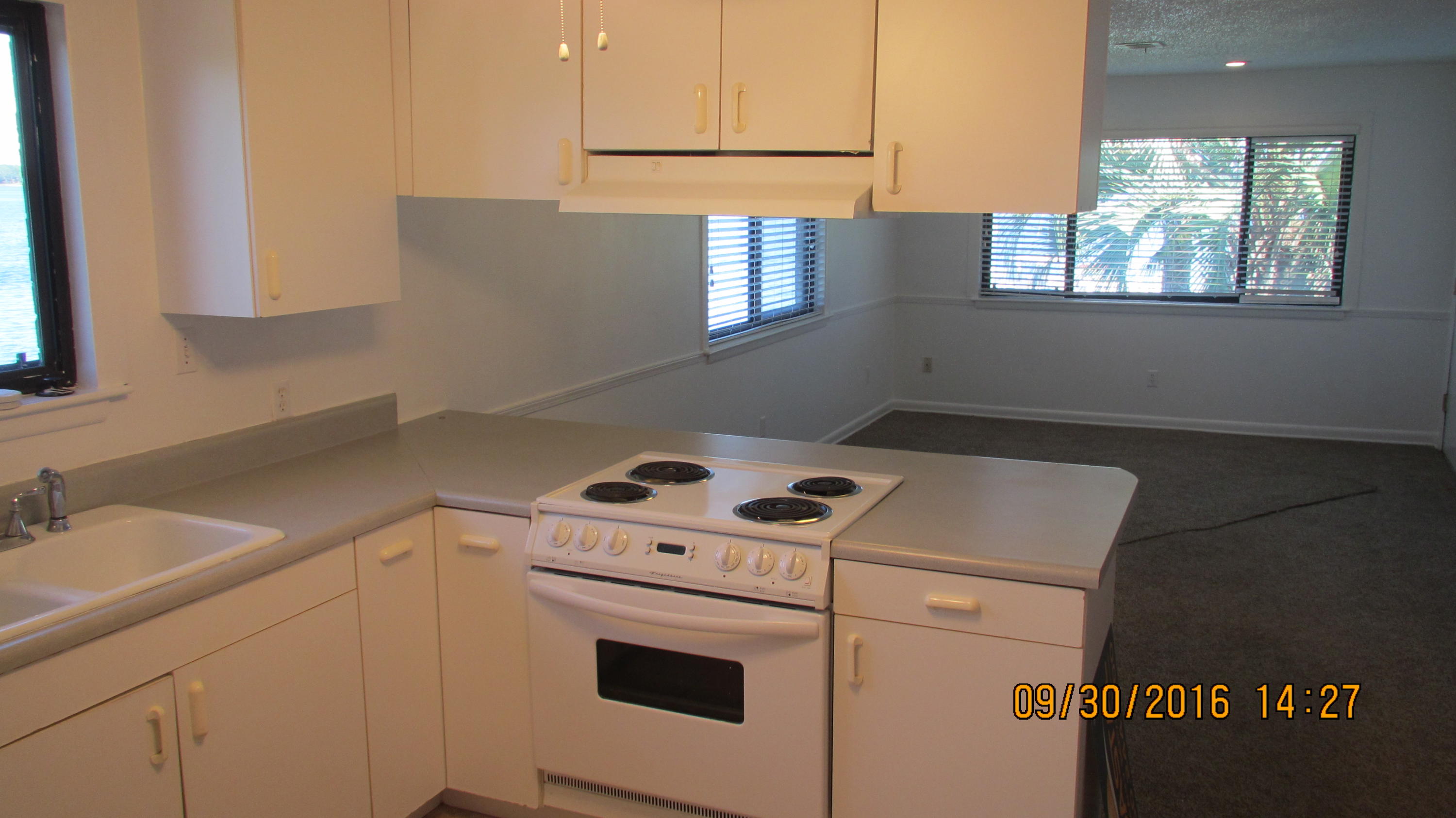 BAYVIEW WATERS CONDO - Residential Lease