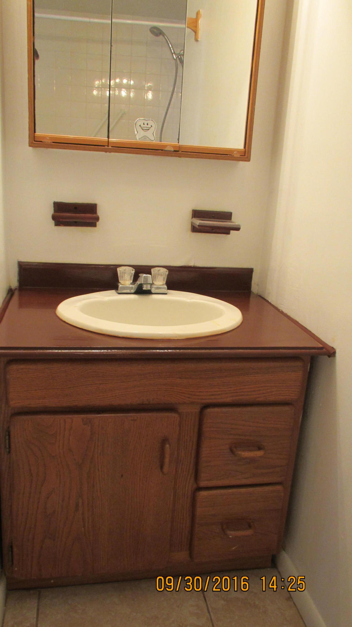 BAYVIEW WATERS CONDO - Residential Lease