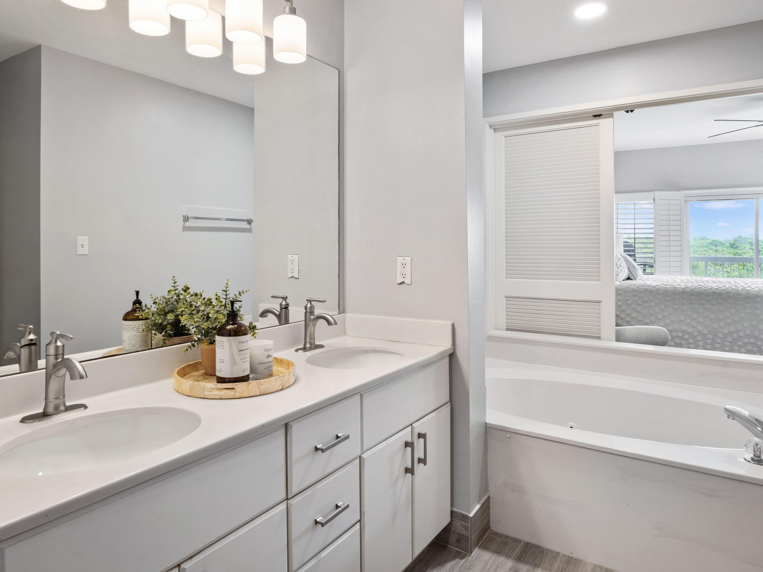 SUMMIT AT TOPS'L (THE) - Residential