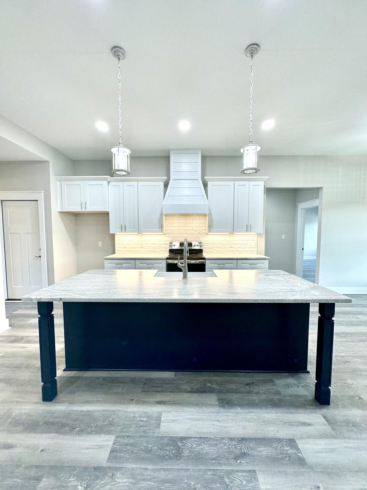 LAKE ARTHUR ESTATES - Residential