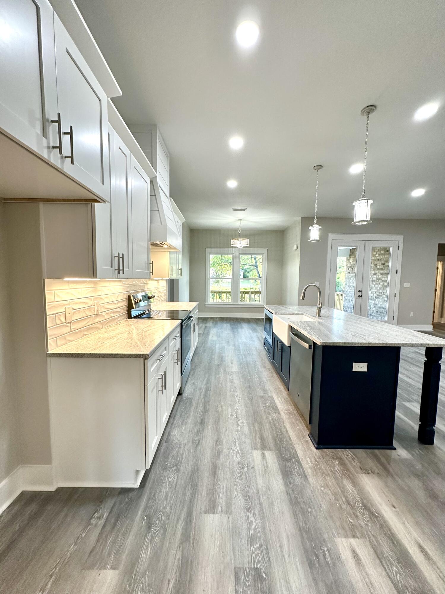 LAKE ARTHUR ESTATES - Residential