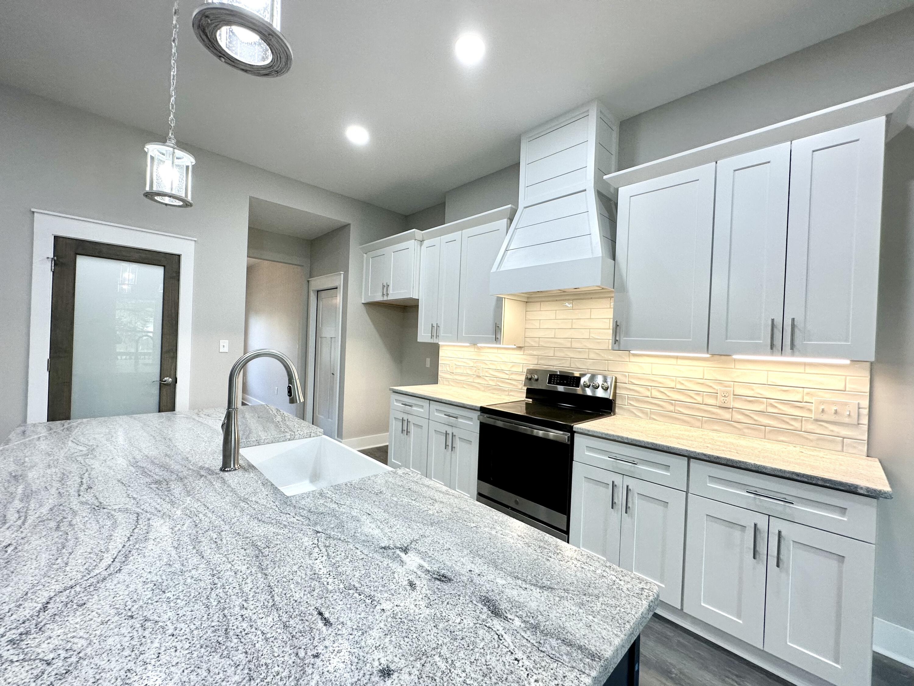 LAKE ARTHUR ESTATES - Residential
