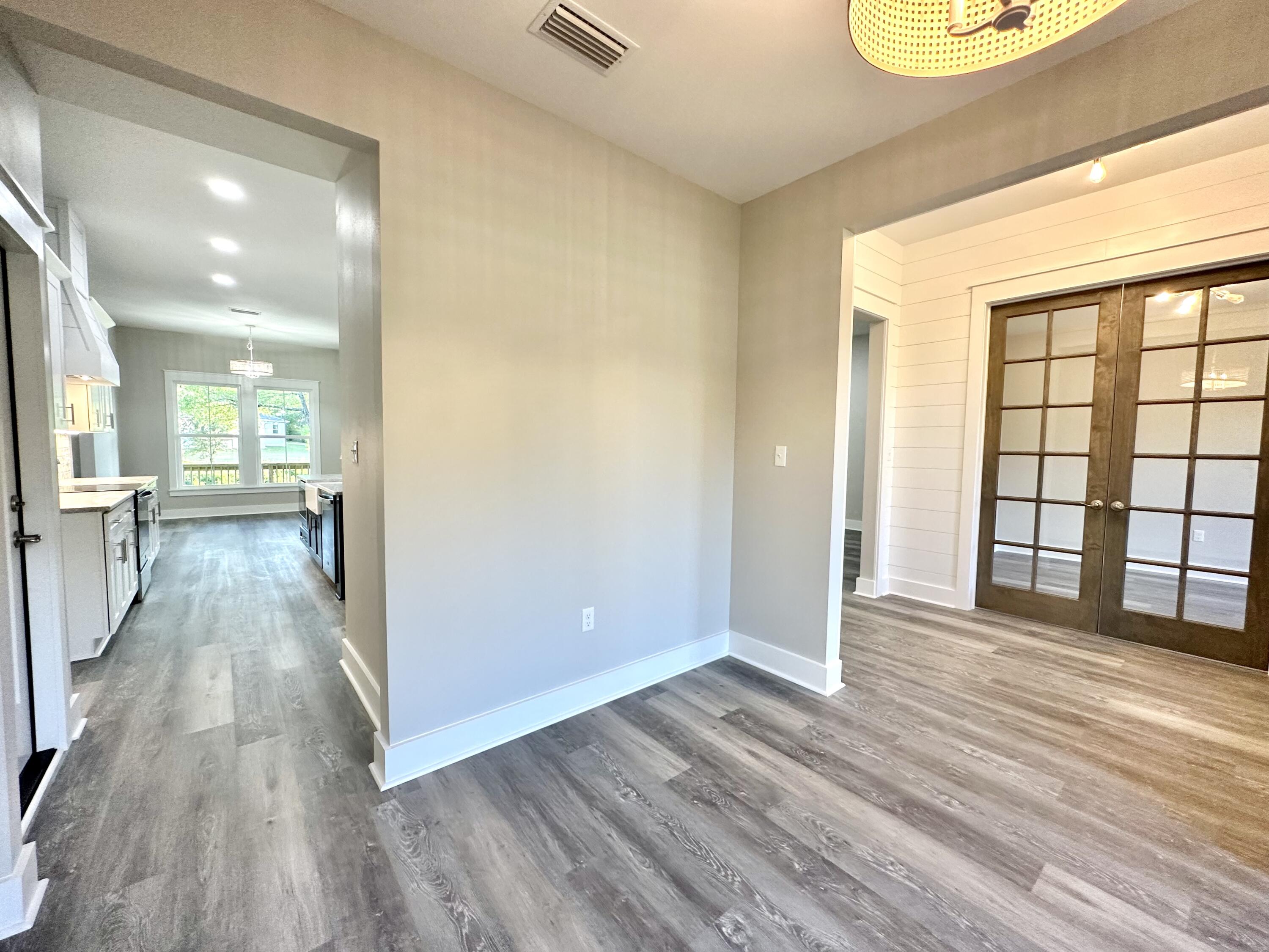 LAKE ARTHUR ESTATES - Residential