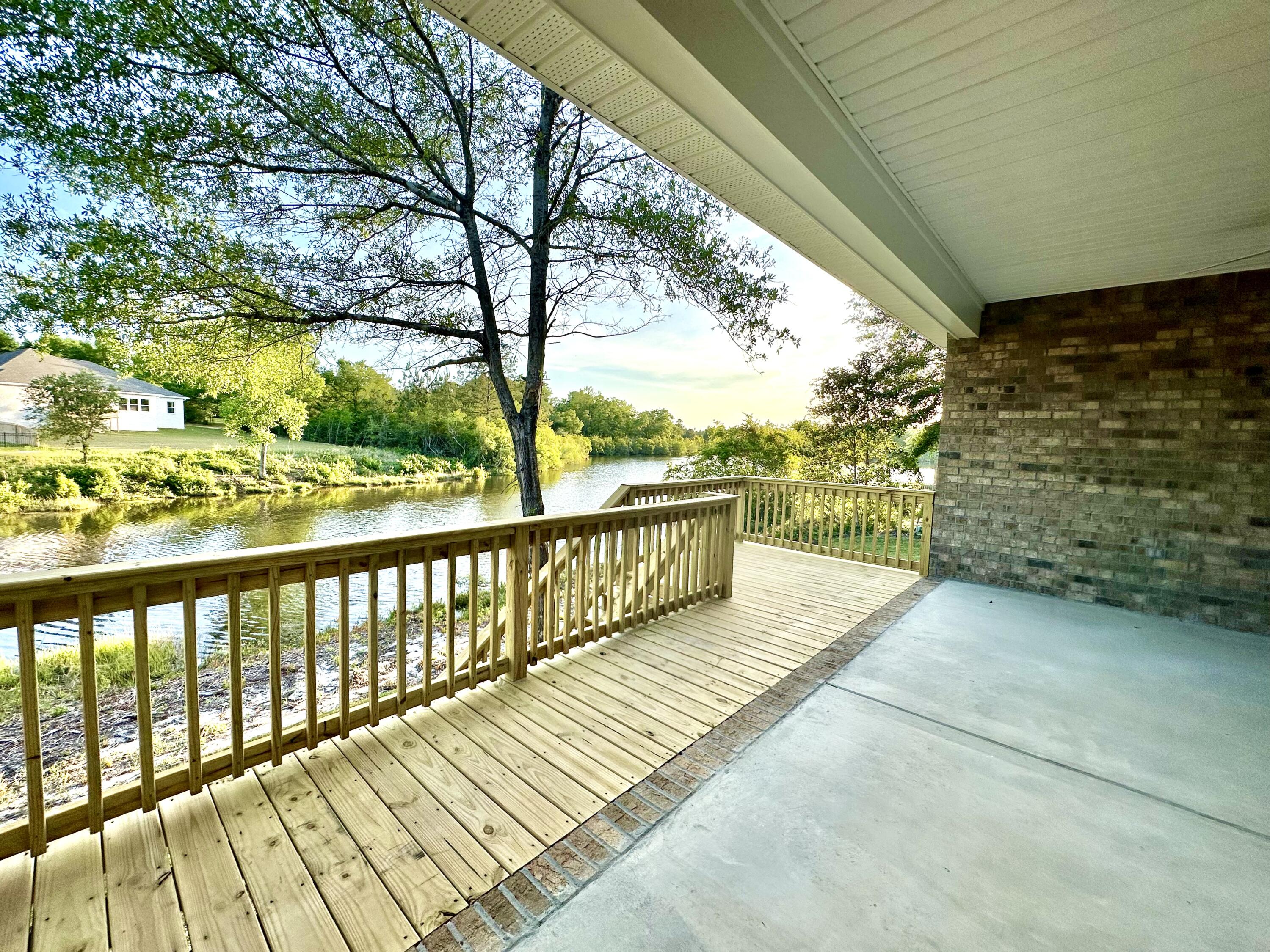 LAKE ARTHUR ESTATES - Residential