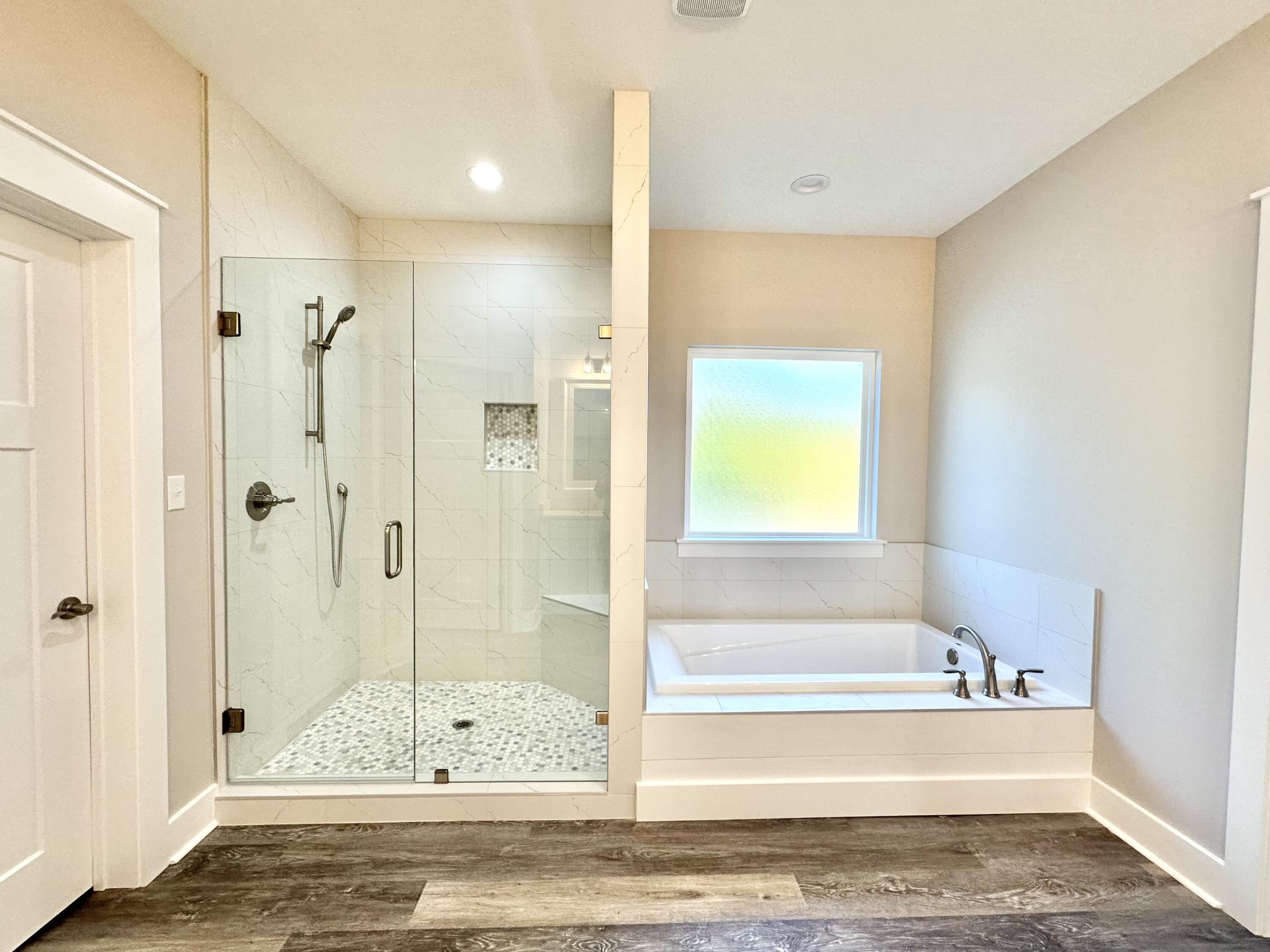 LAKE ARTHUR ESTATES - Residential