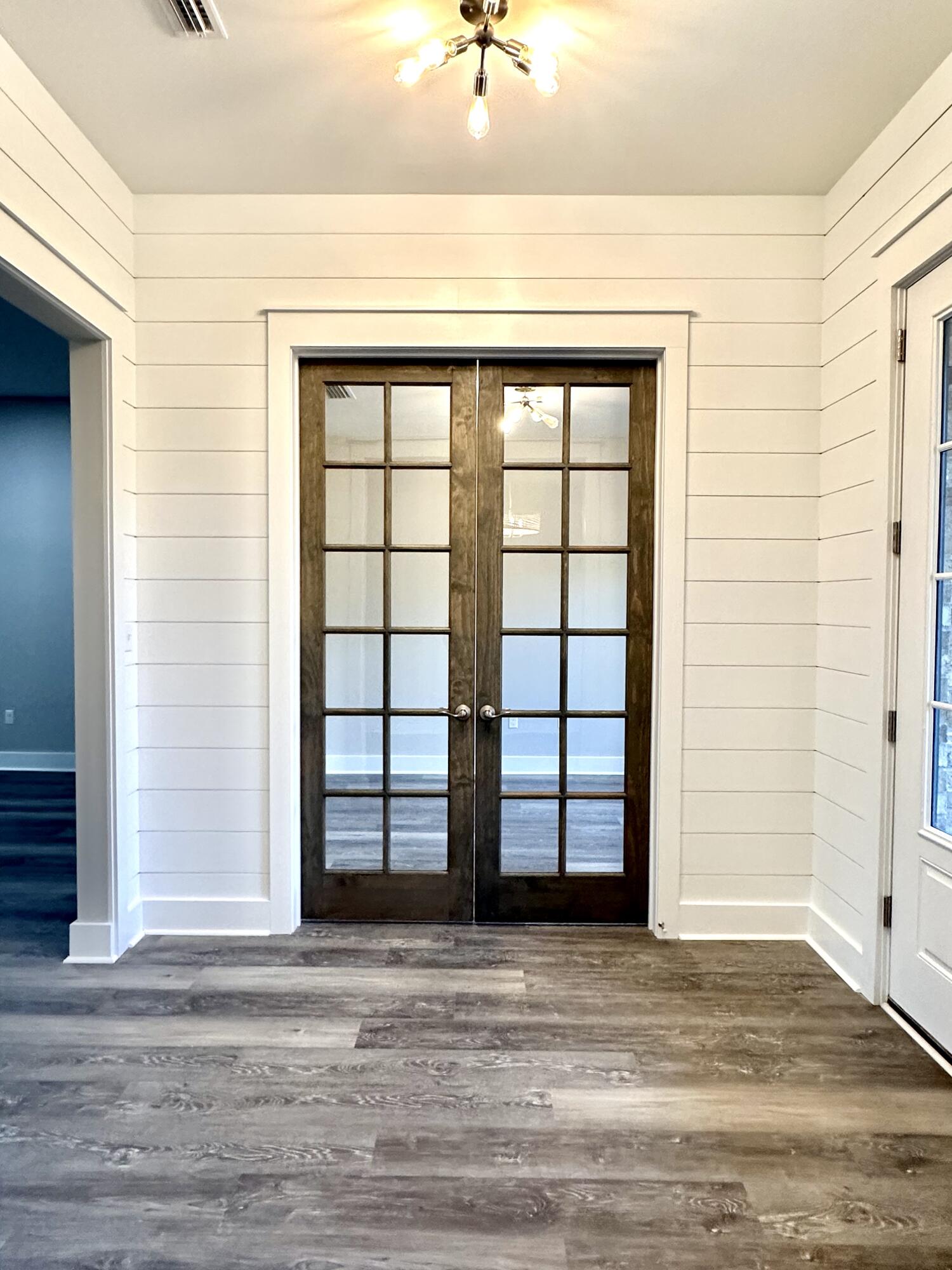 LAKE ARTHUR ESTATES - Residential