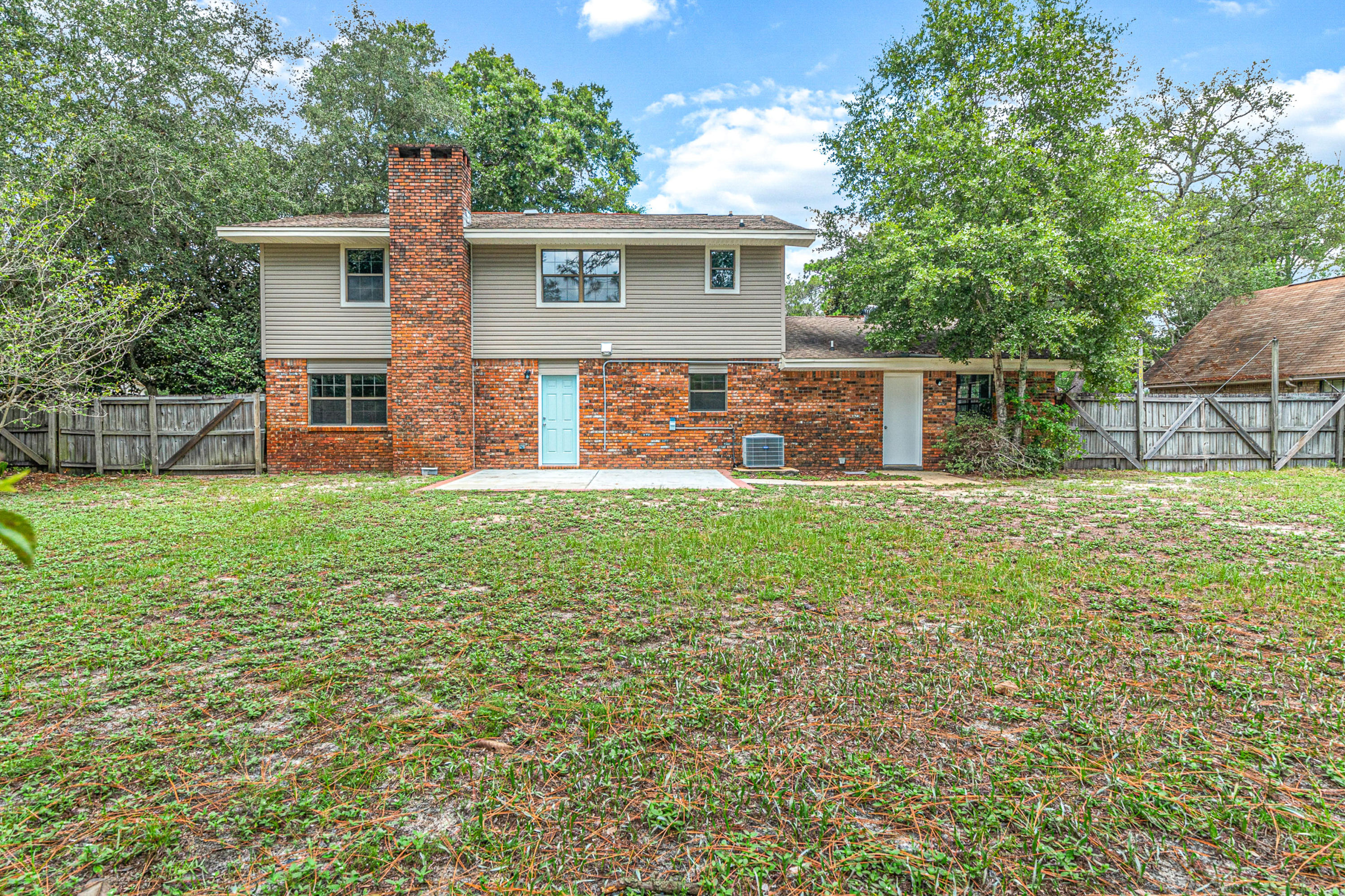 RAINTREE ESTATES - Residential