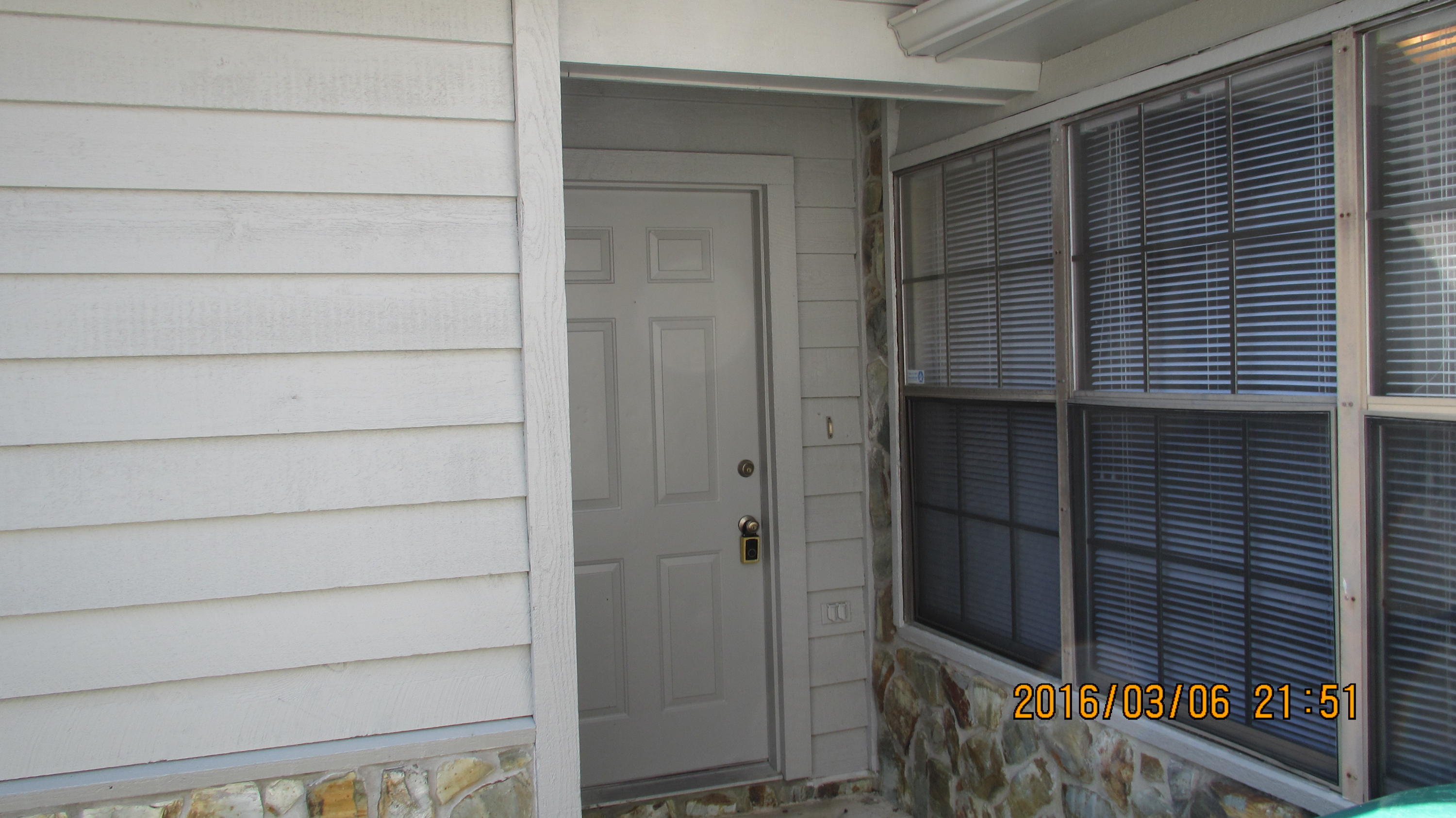 LONGLEAF HEIGHTS - Residential Lease