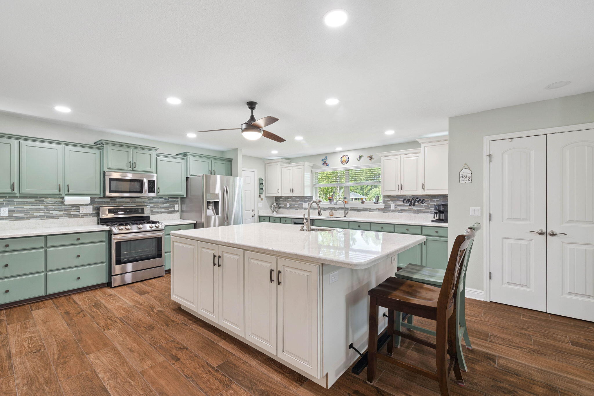 HOLLEY BY THE SEA - Residential