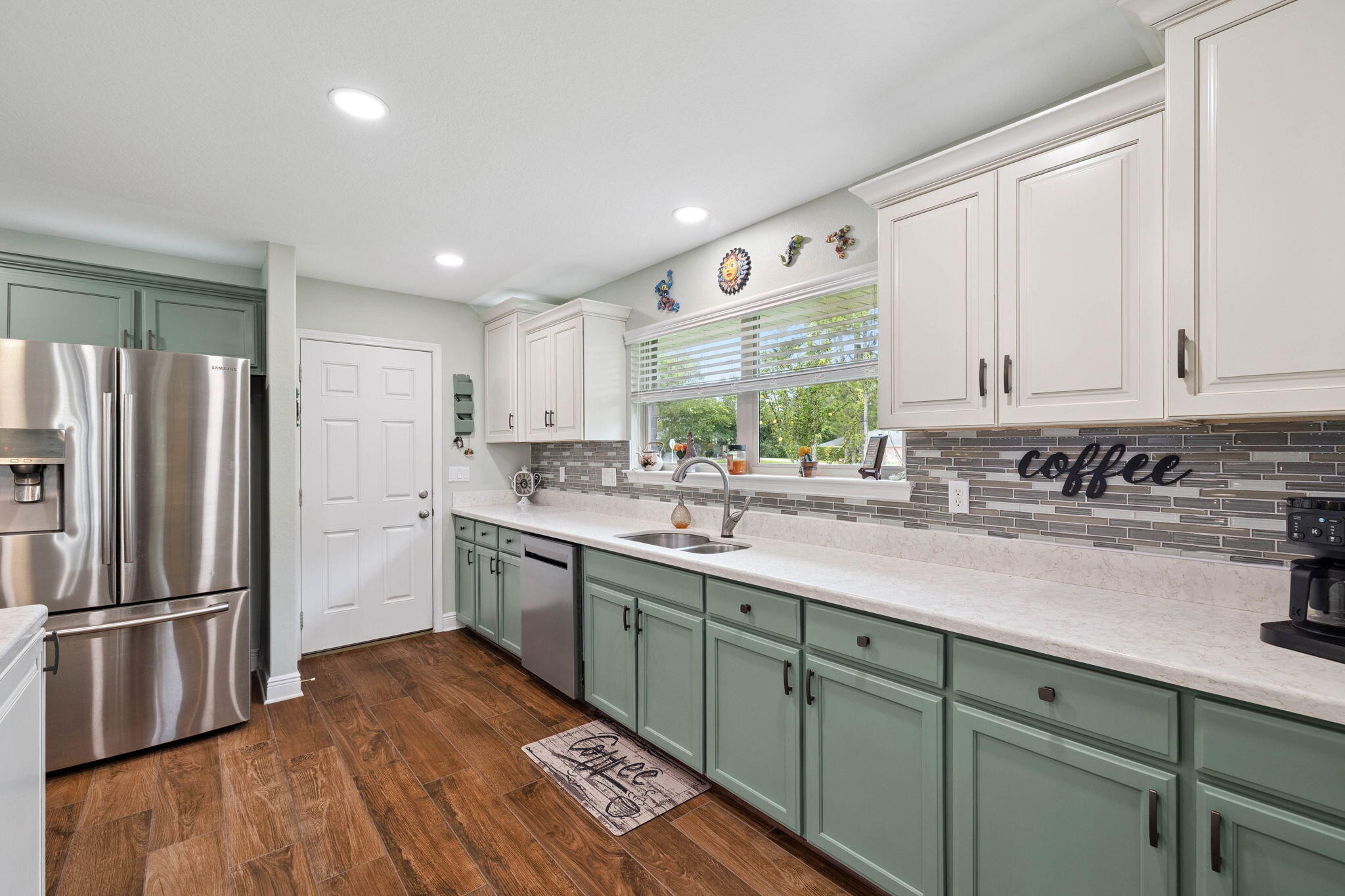 HOLLEY BY THE SEA - Residential