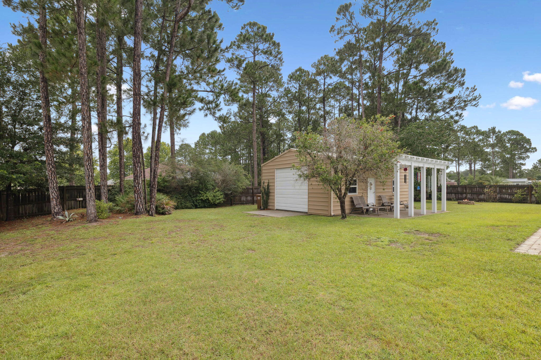 HOLLEY BY THE SEA - Residential
