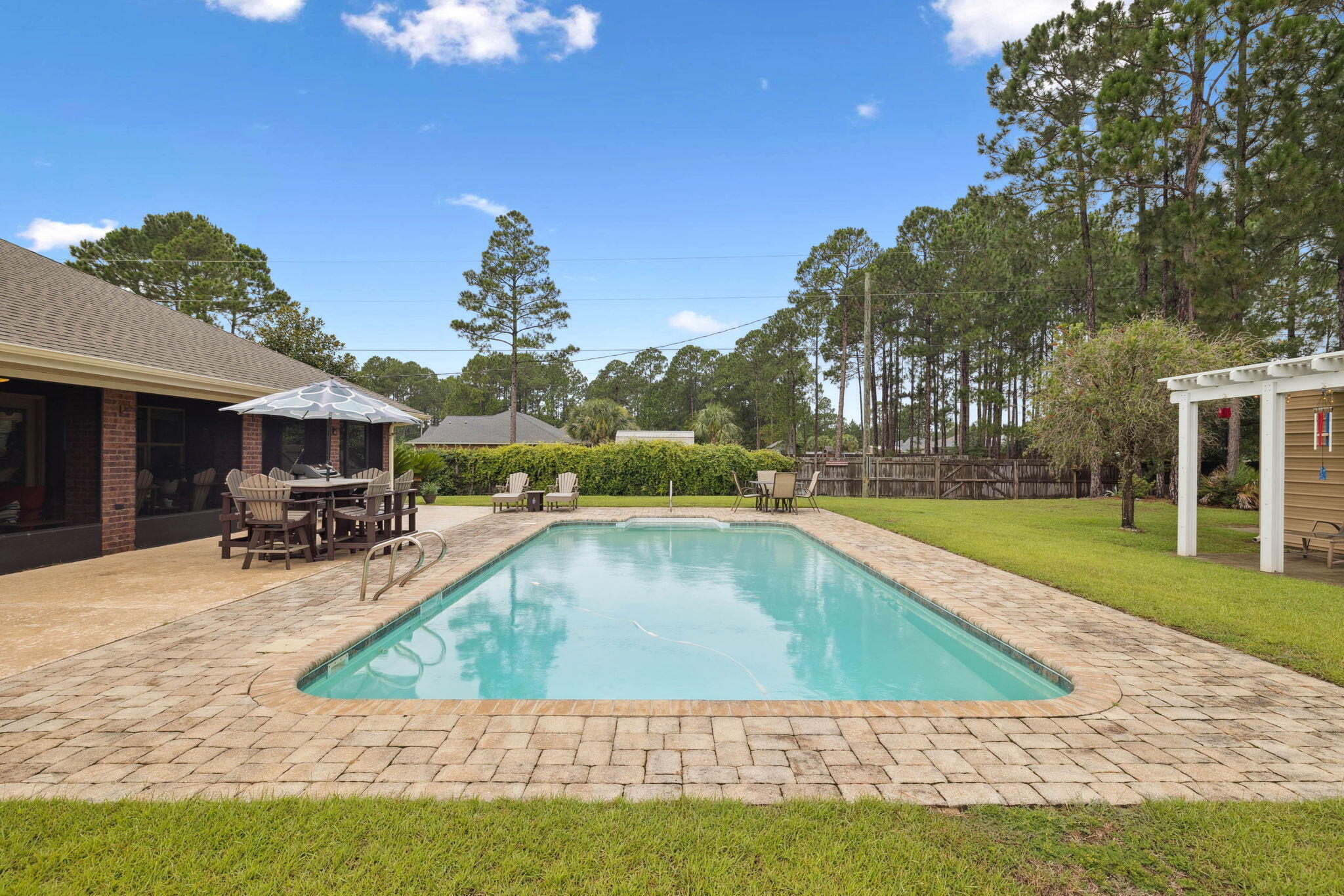 HOLLEY BY THE SEA - Residential