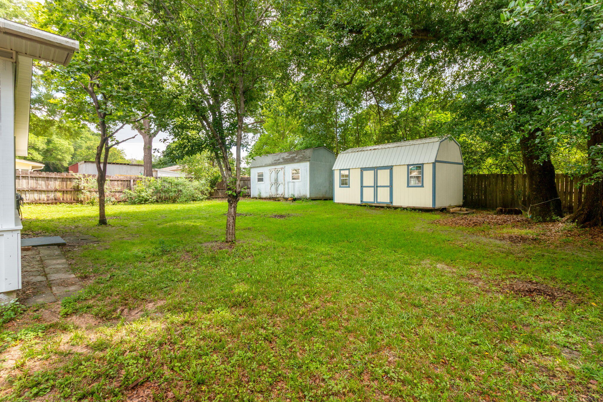 ADAMS POWELL EAST - Residential