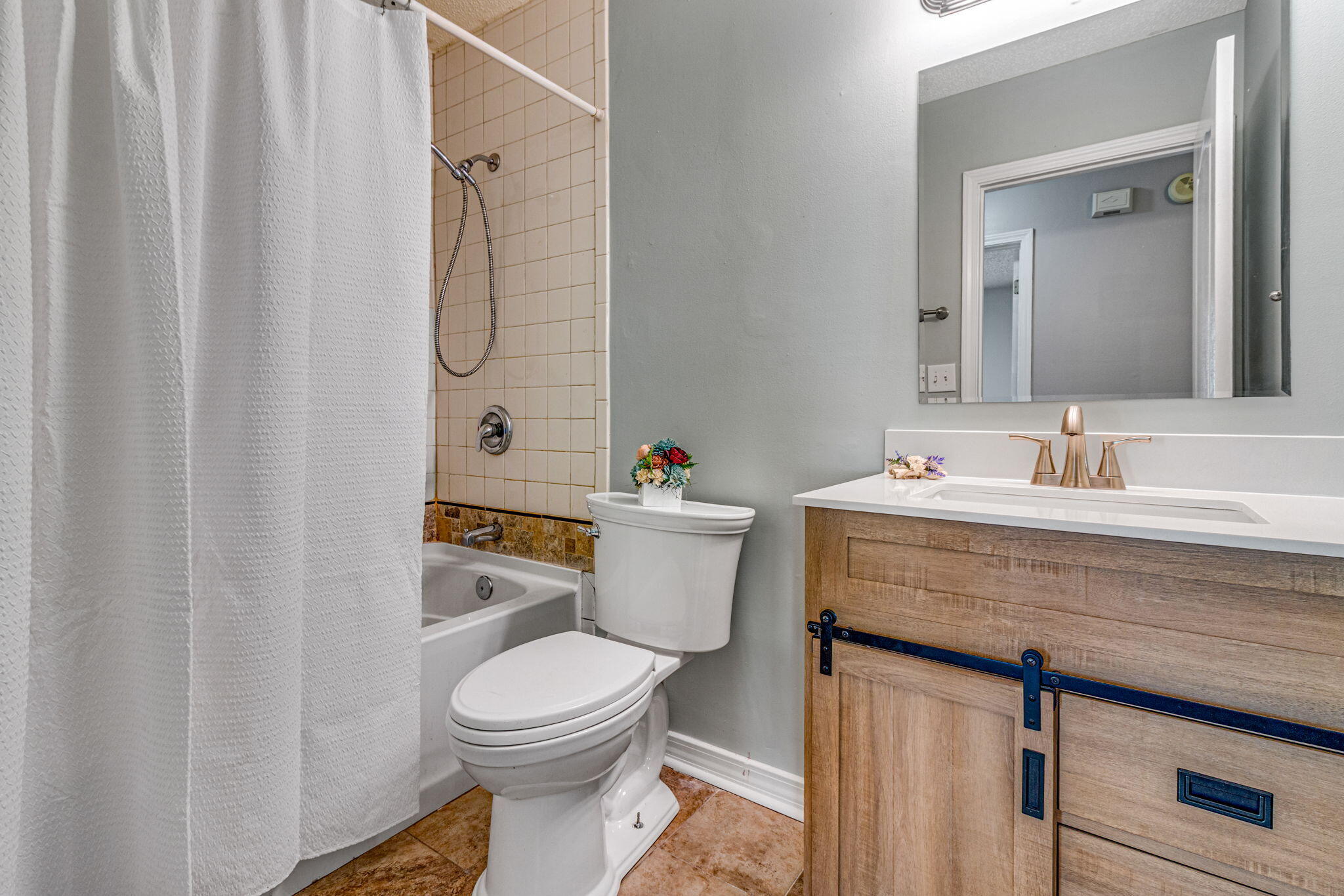 ADAMS POWELL EAST - Residential