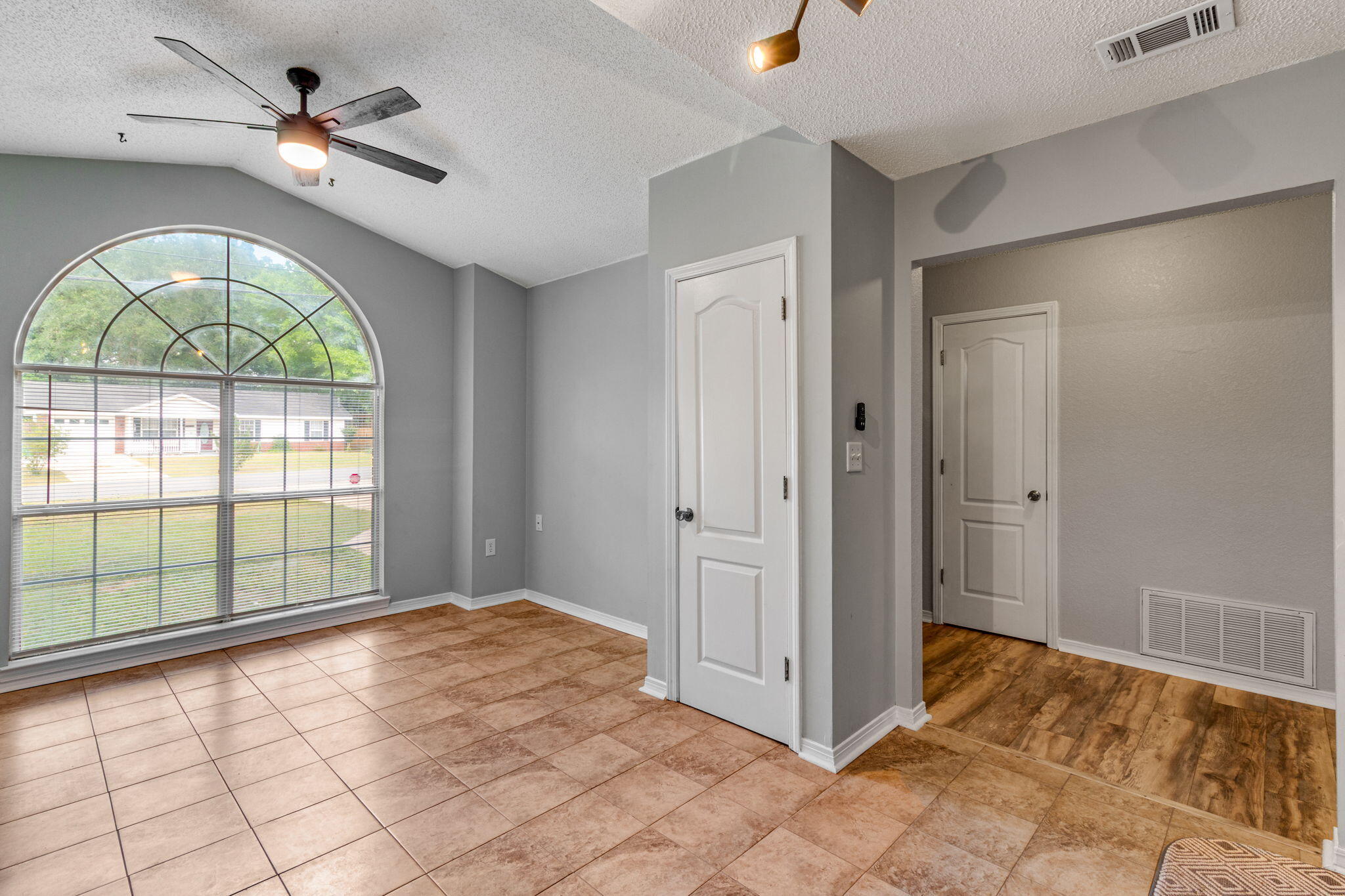 ADAMS POWELL EAST - Residential