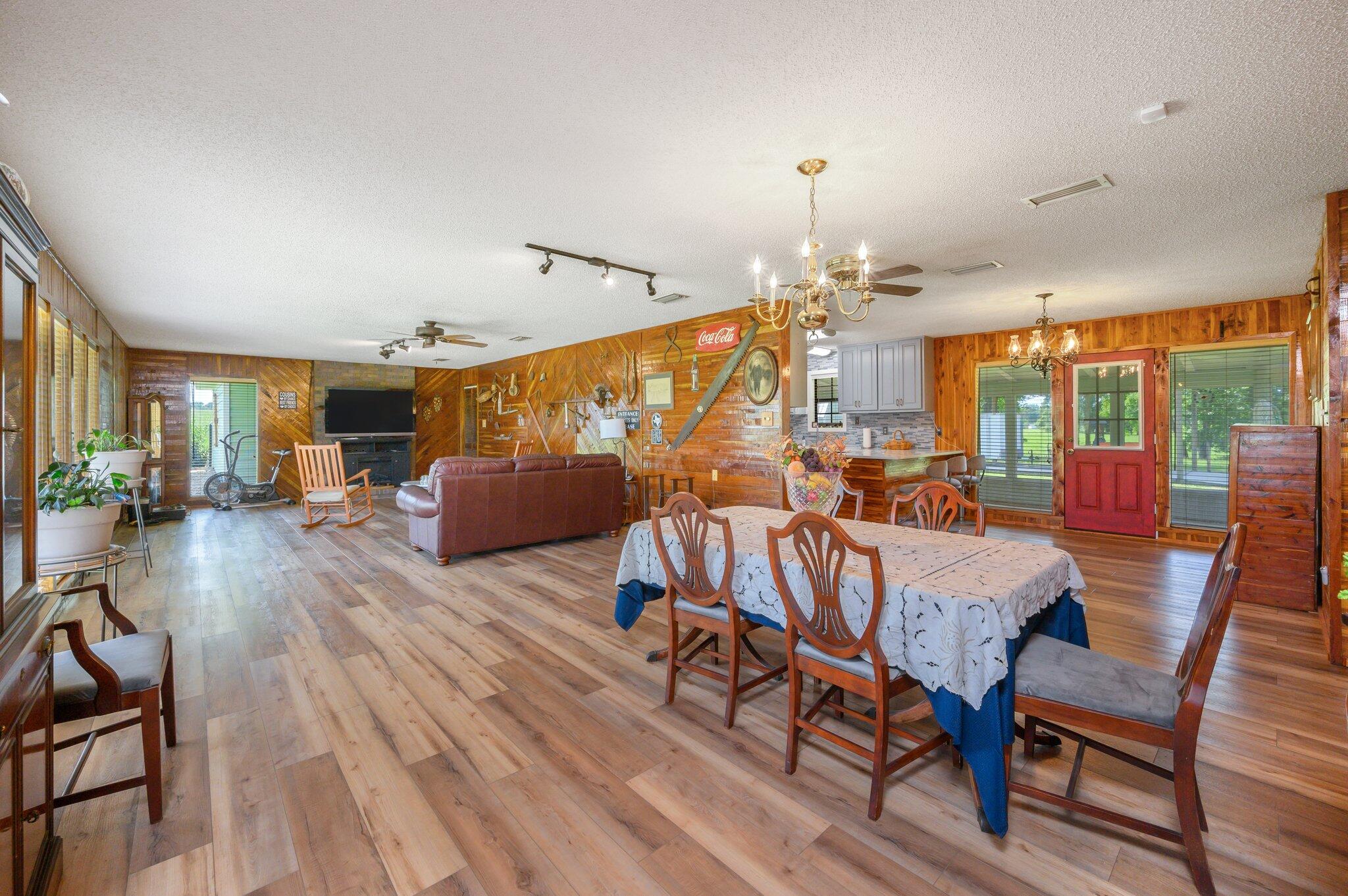 METES & BOUNDS - Residential