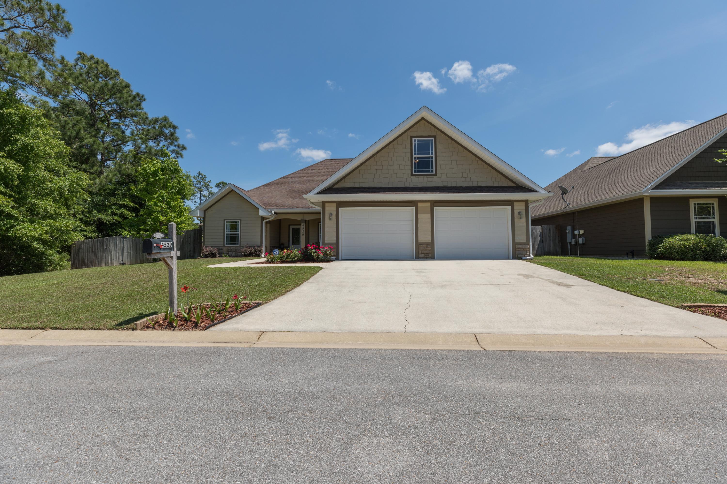 DUGGAN POND ESTATES - Residential