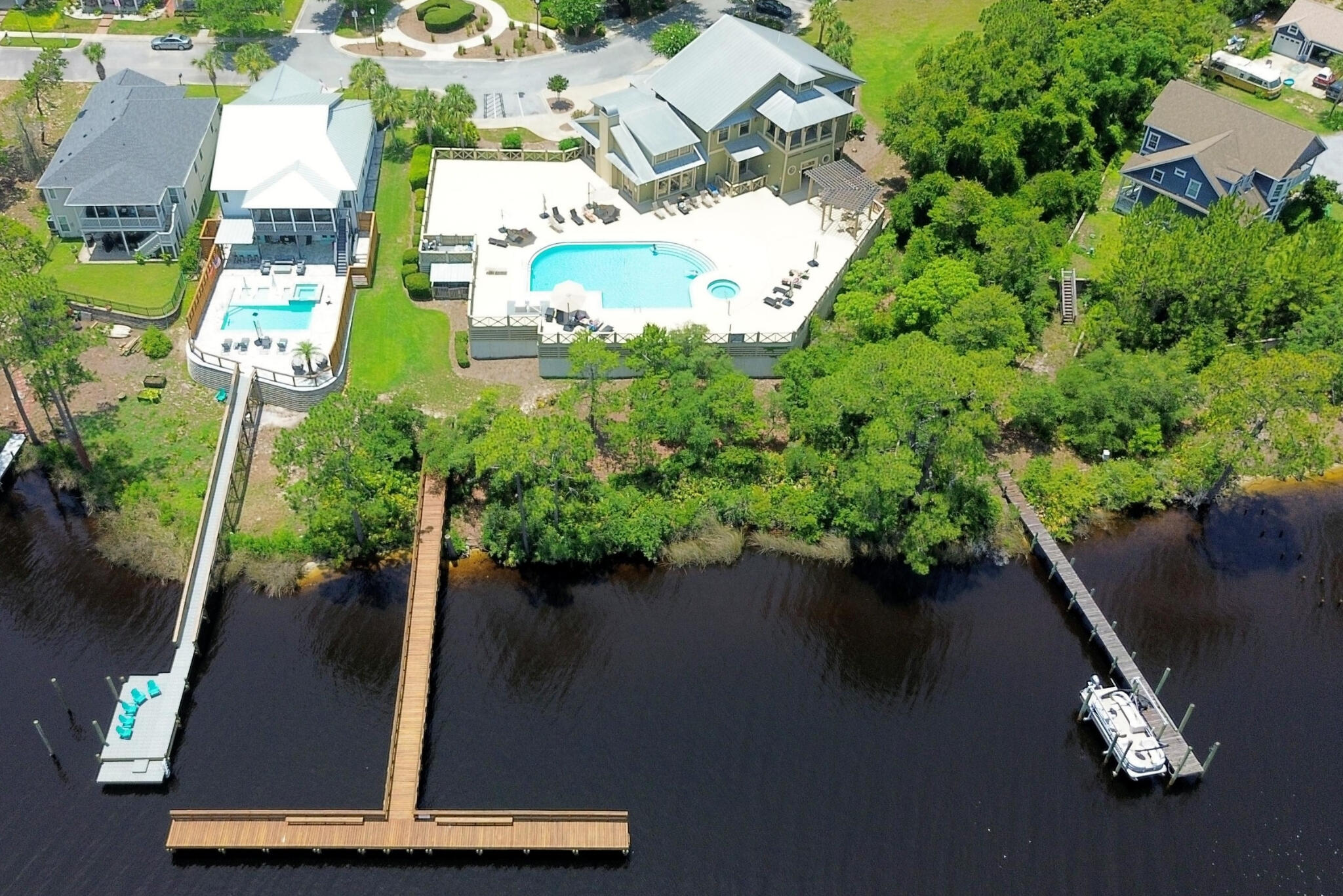 TURTLE COVE - Residential