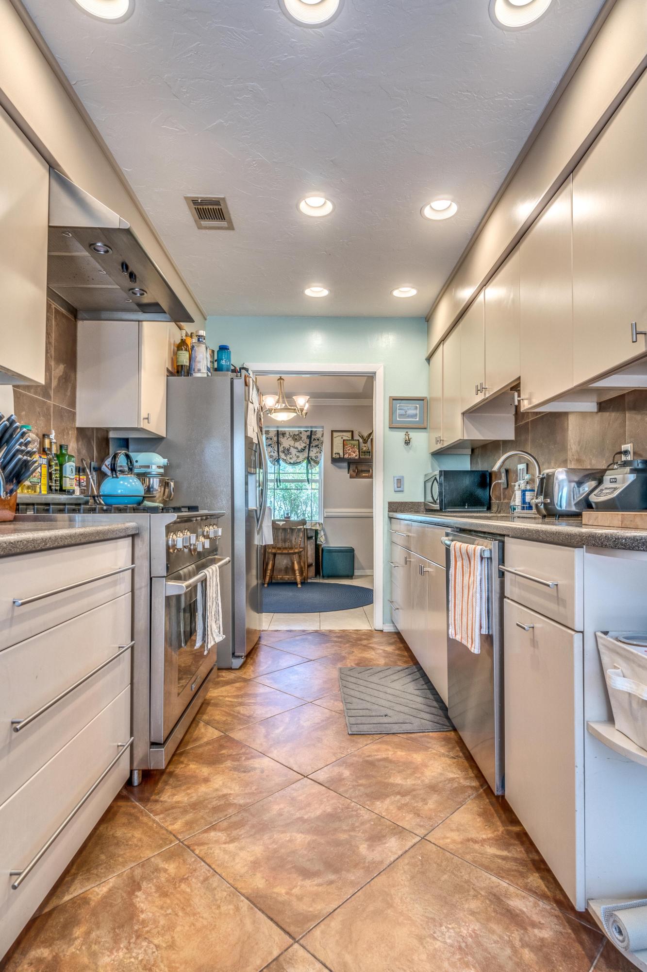 PINE MEADOWS 2ND ADDN - Residential