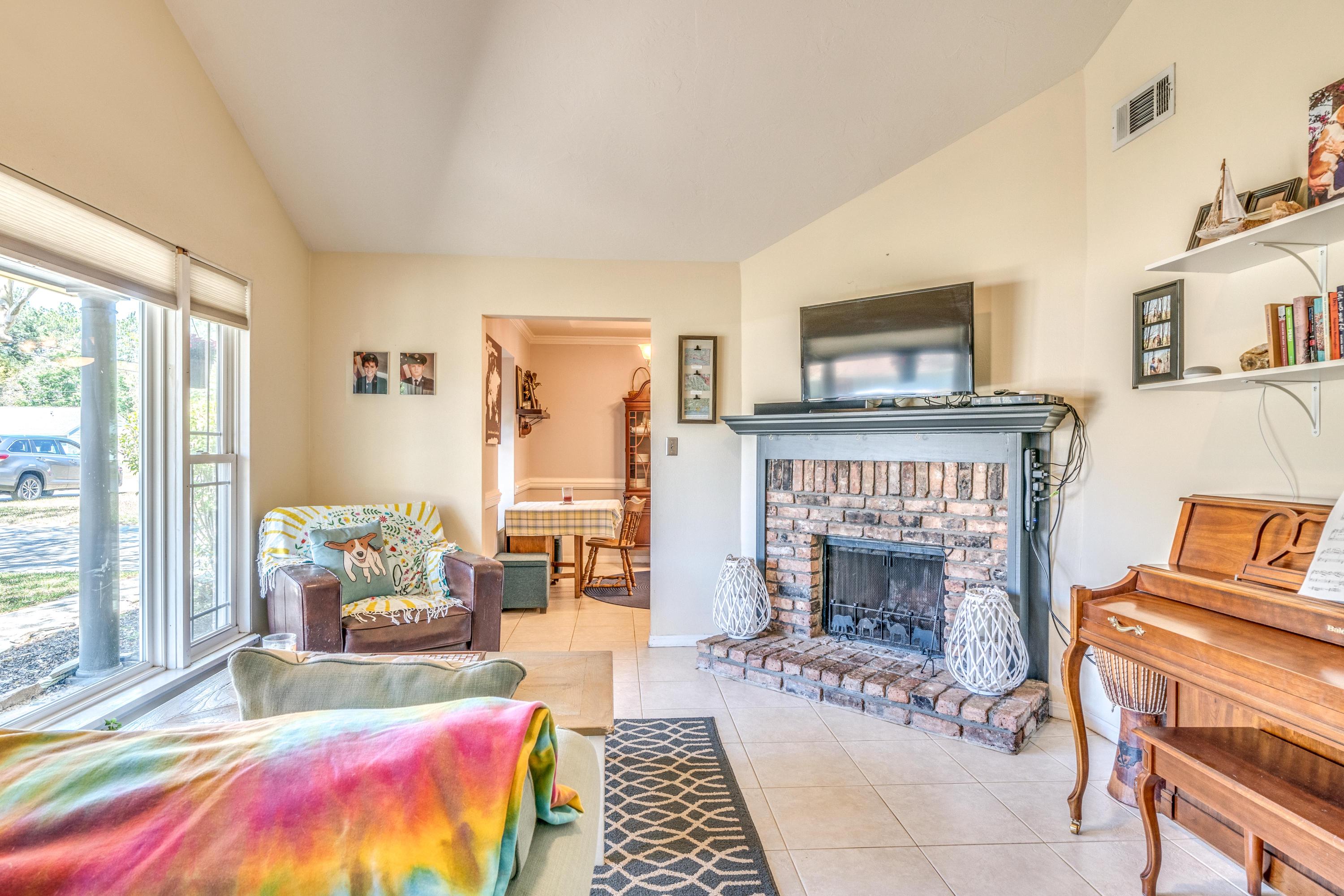 PINE MEADOWS 2ND ADDN - Residential