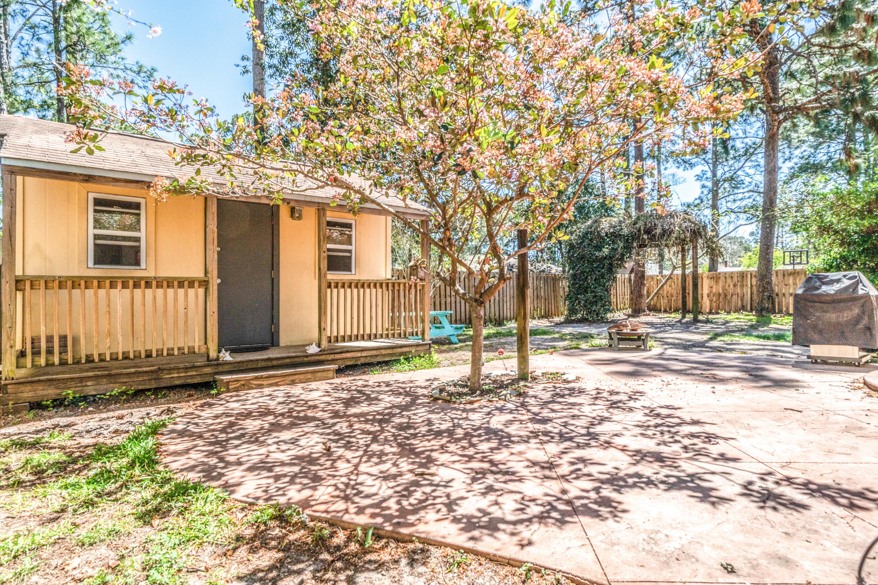 PINE MEADOWS 2ND ADDN - Residential