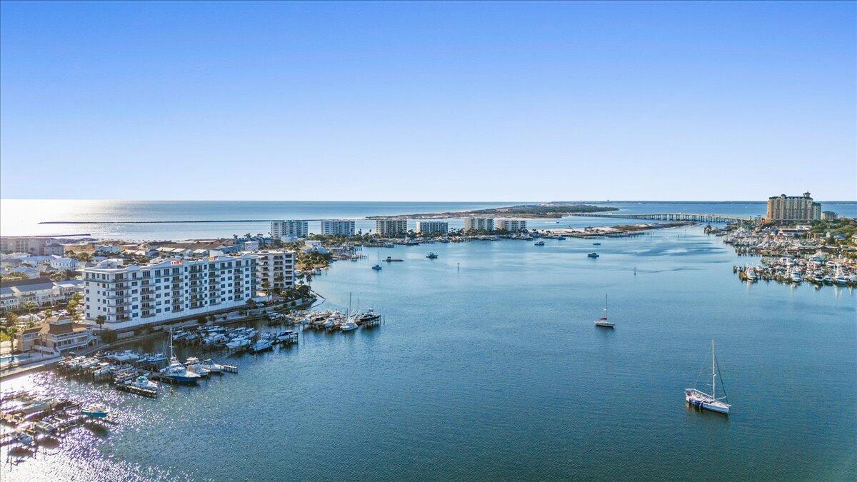 DESTIN HARBOR RESORT - Residential Lease