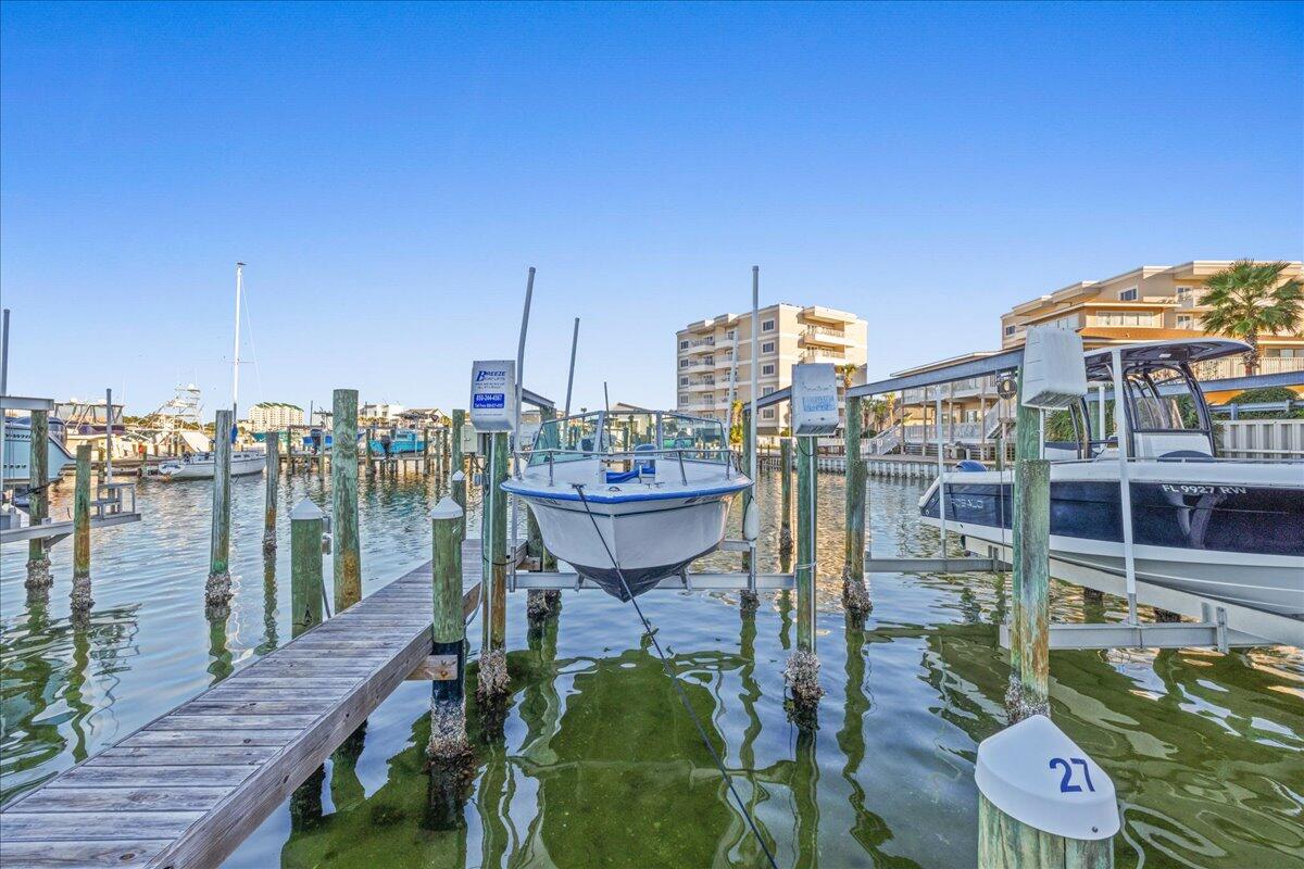 DESTIN HARBOR RESORT - Residential Lease