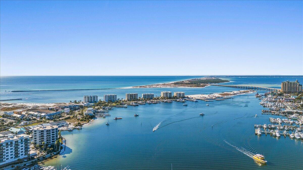 DESTIN HARBOR RESORT - Residential Lease