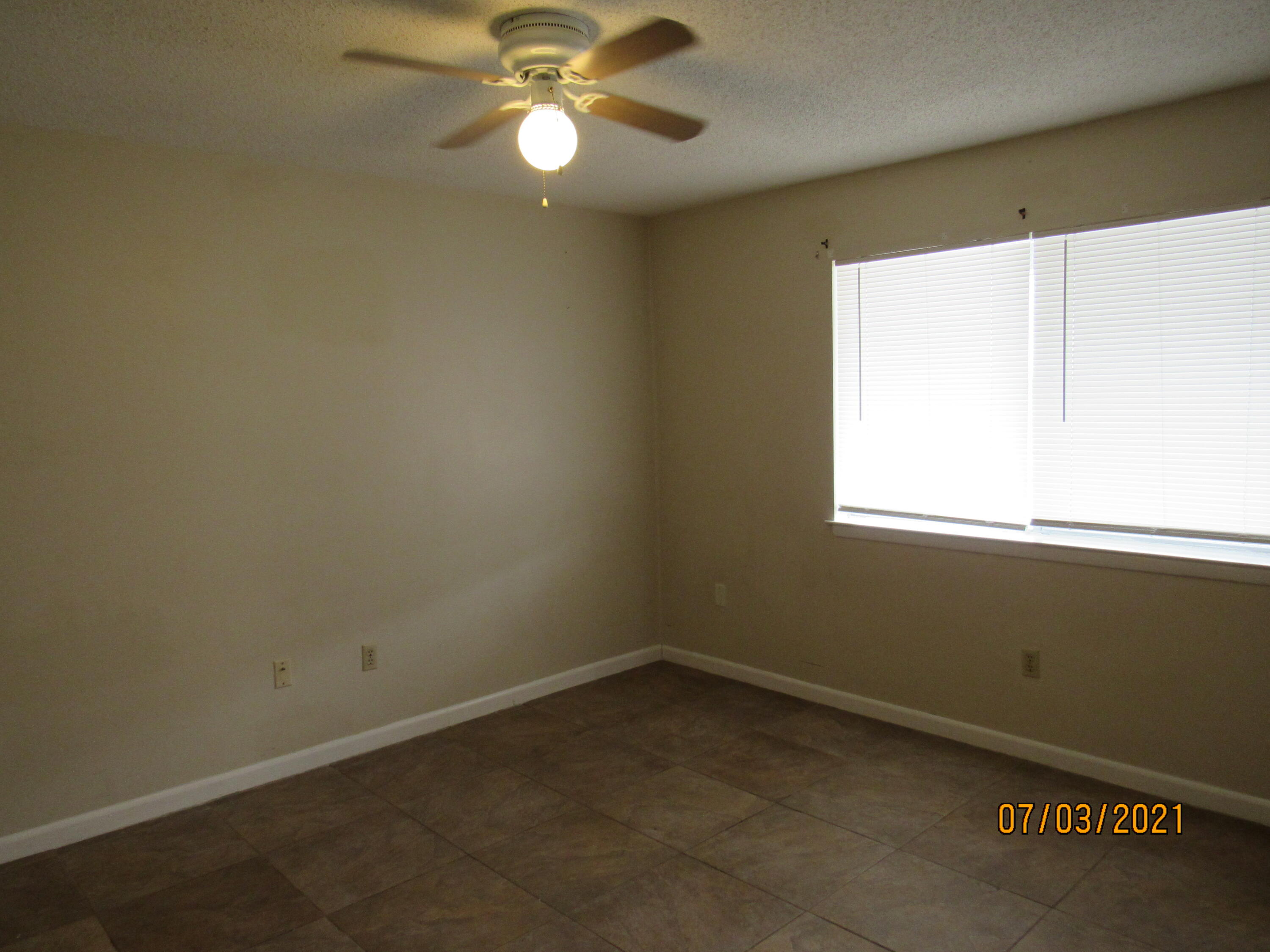 COLLEGE PARK CONDO - Residential Lease