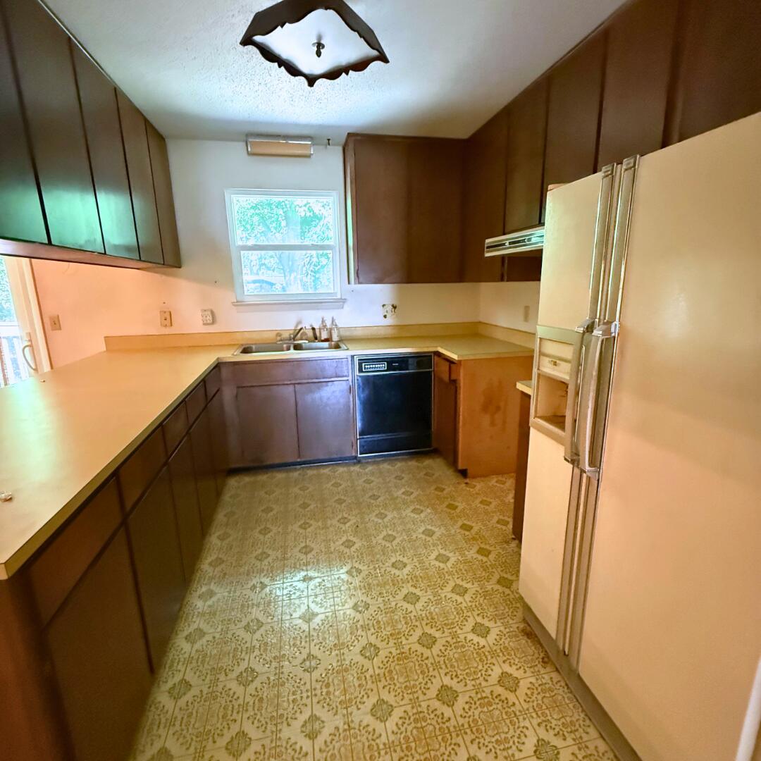 EASTWOOD 6TH ADDN - Residential