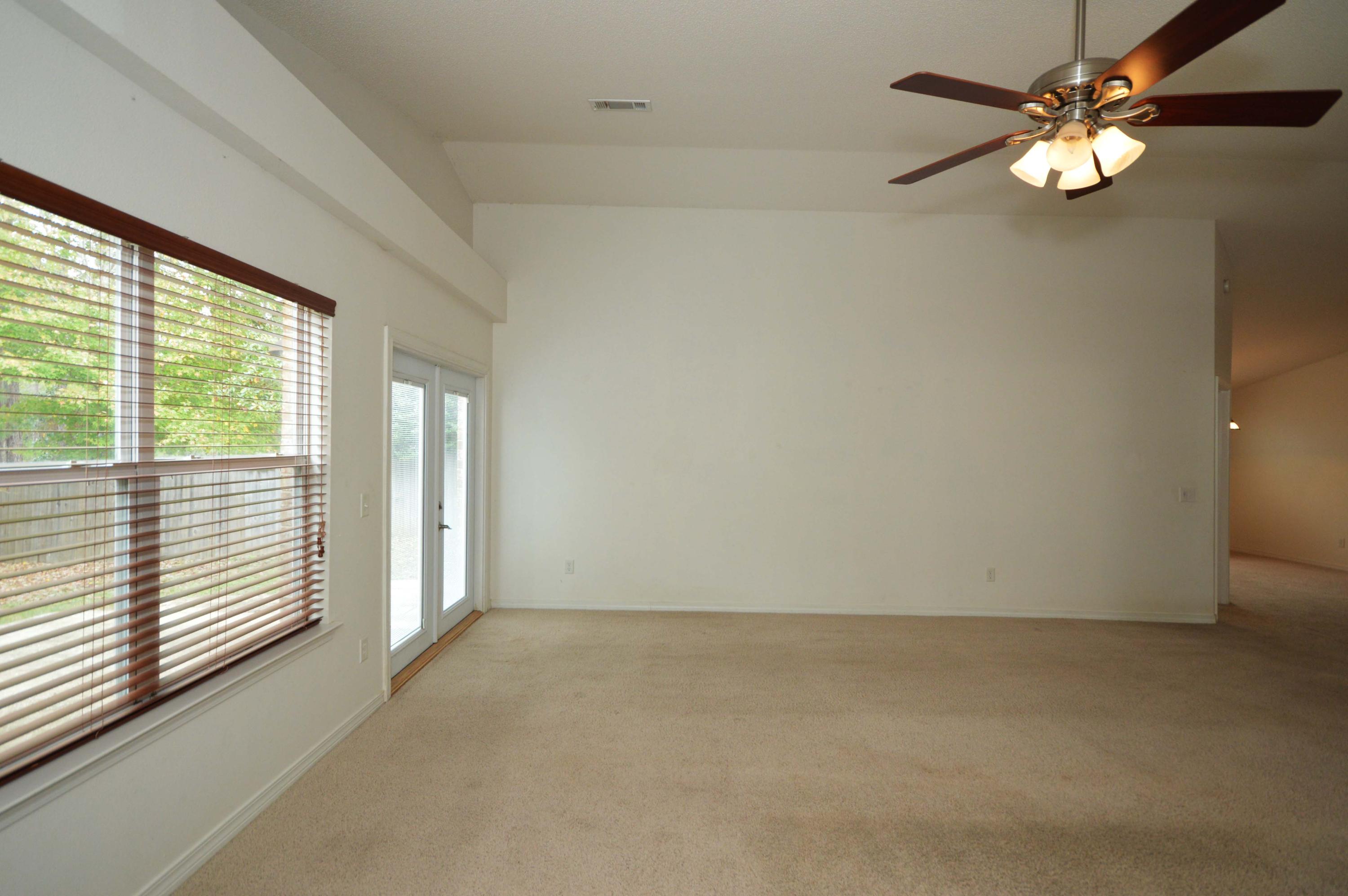 HIDDEN SHORES - Residential