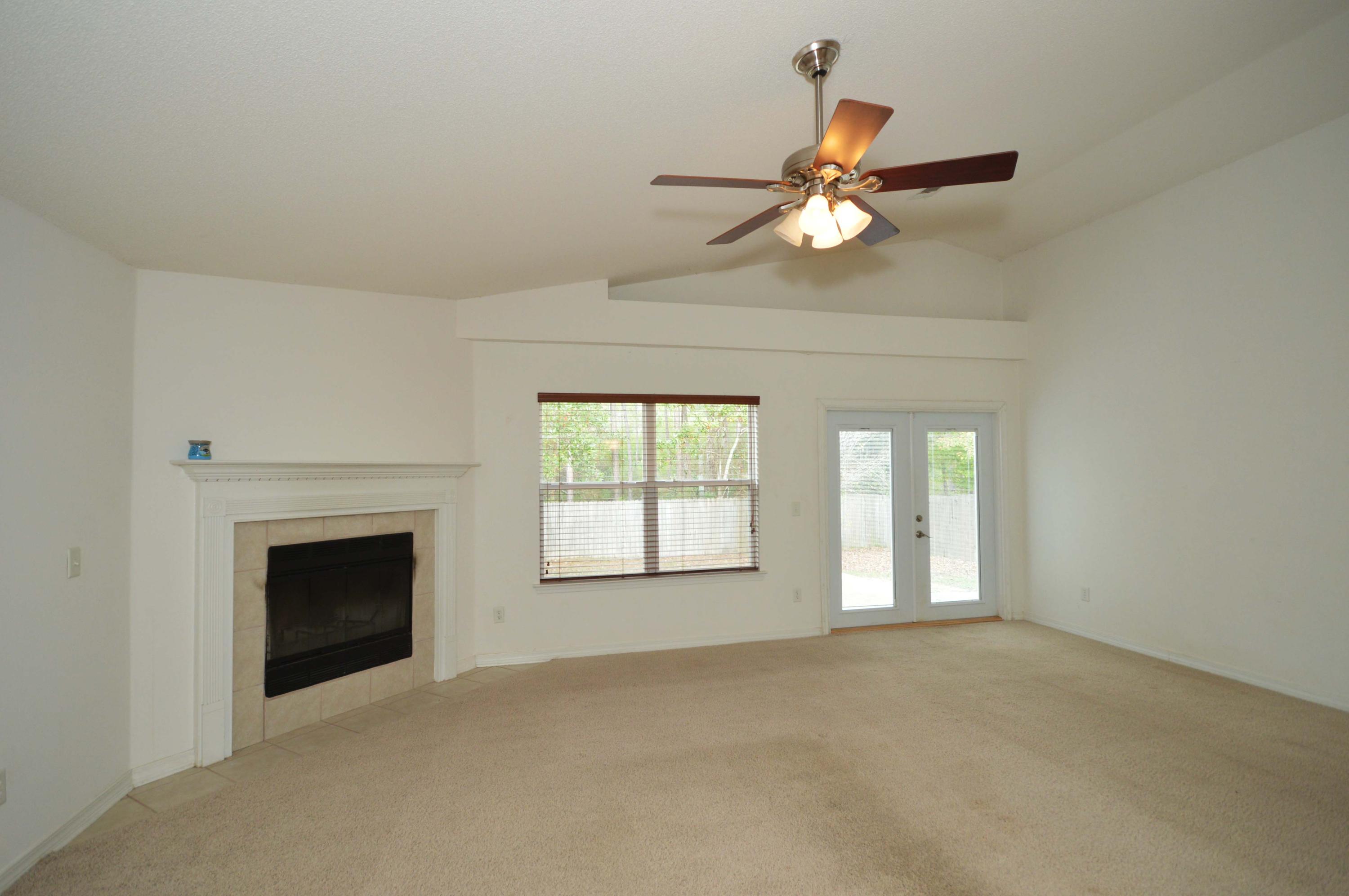 HIDDEN SHORES - Residential