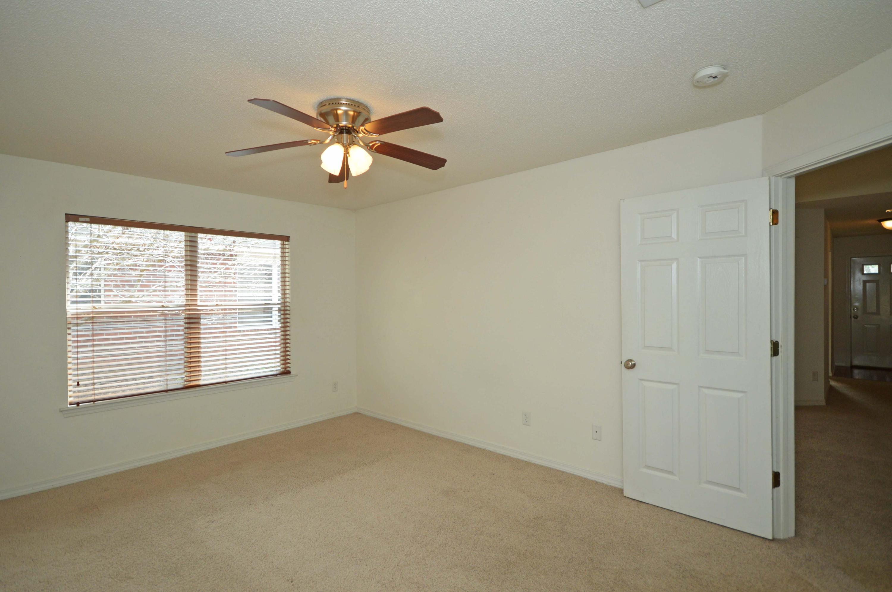 HIDDEN SHORES - Residential