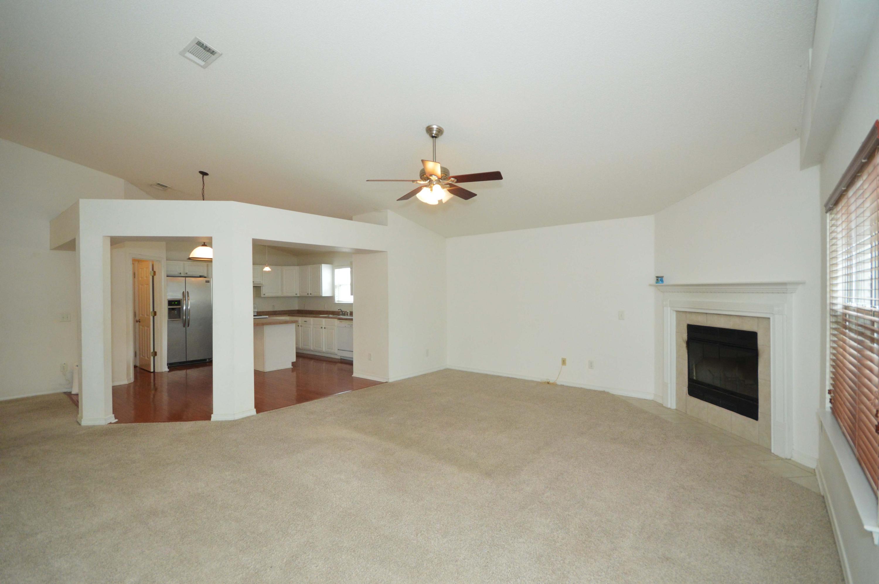 HIDDEN SHORES - Residential