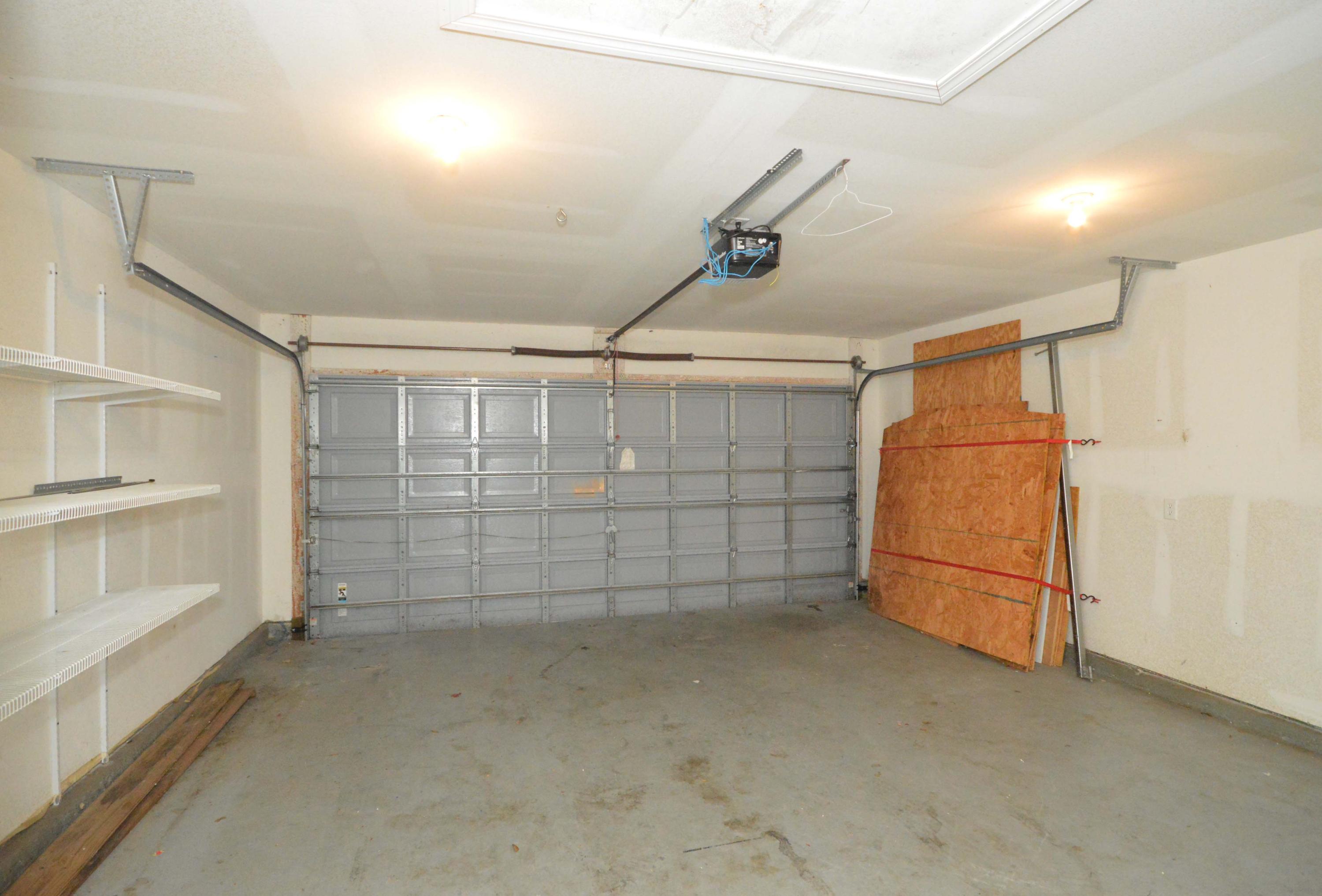 HIDDEN SHORES - Residential