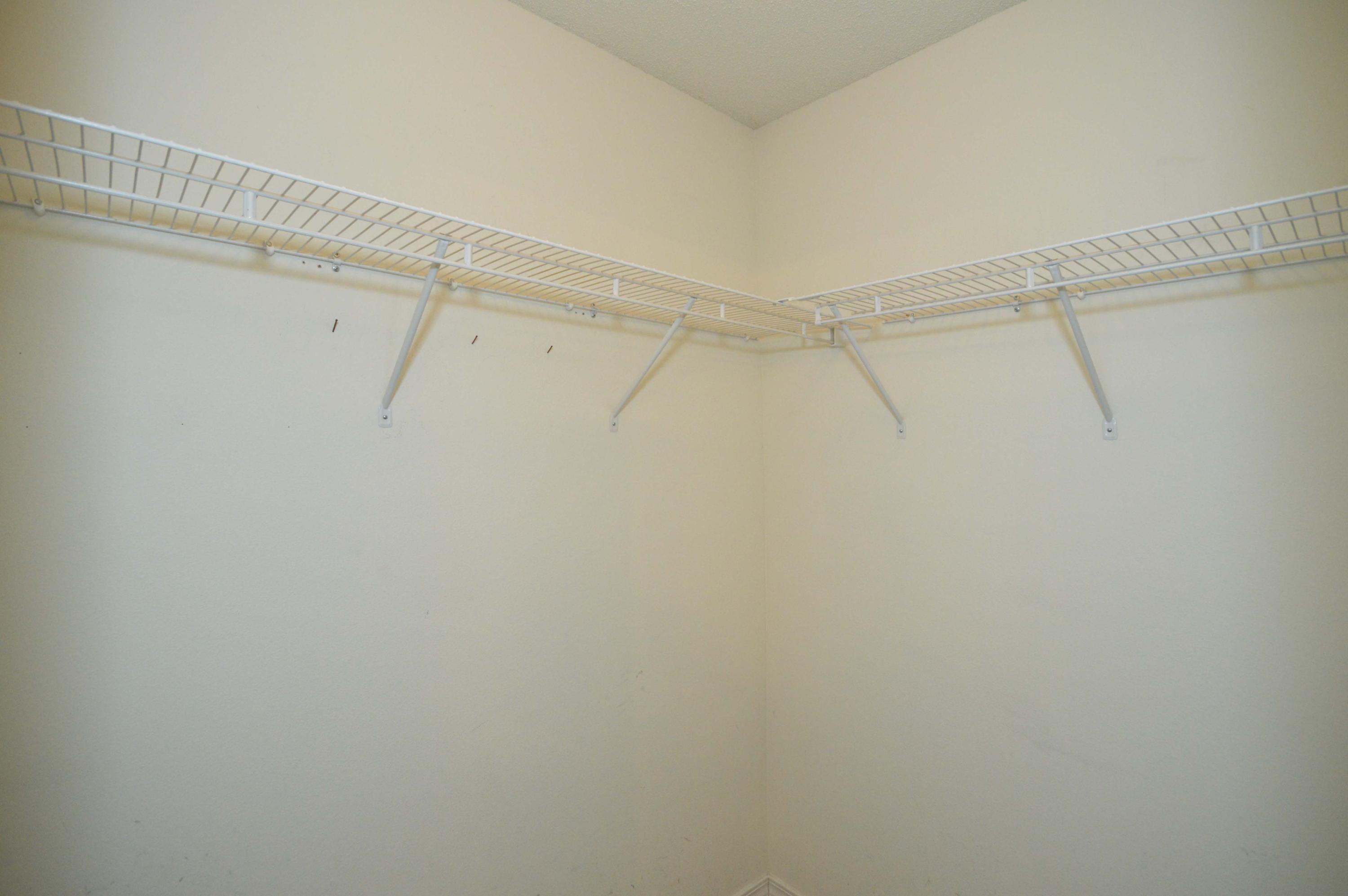 HIDDEN SHORES - Residential