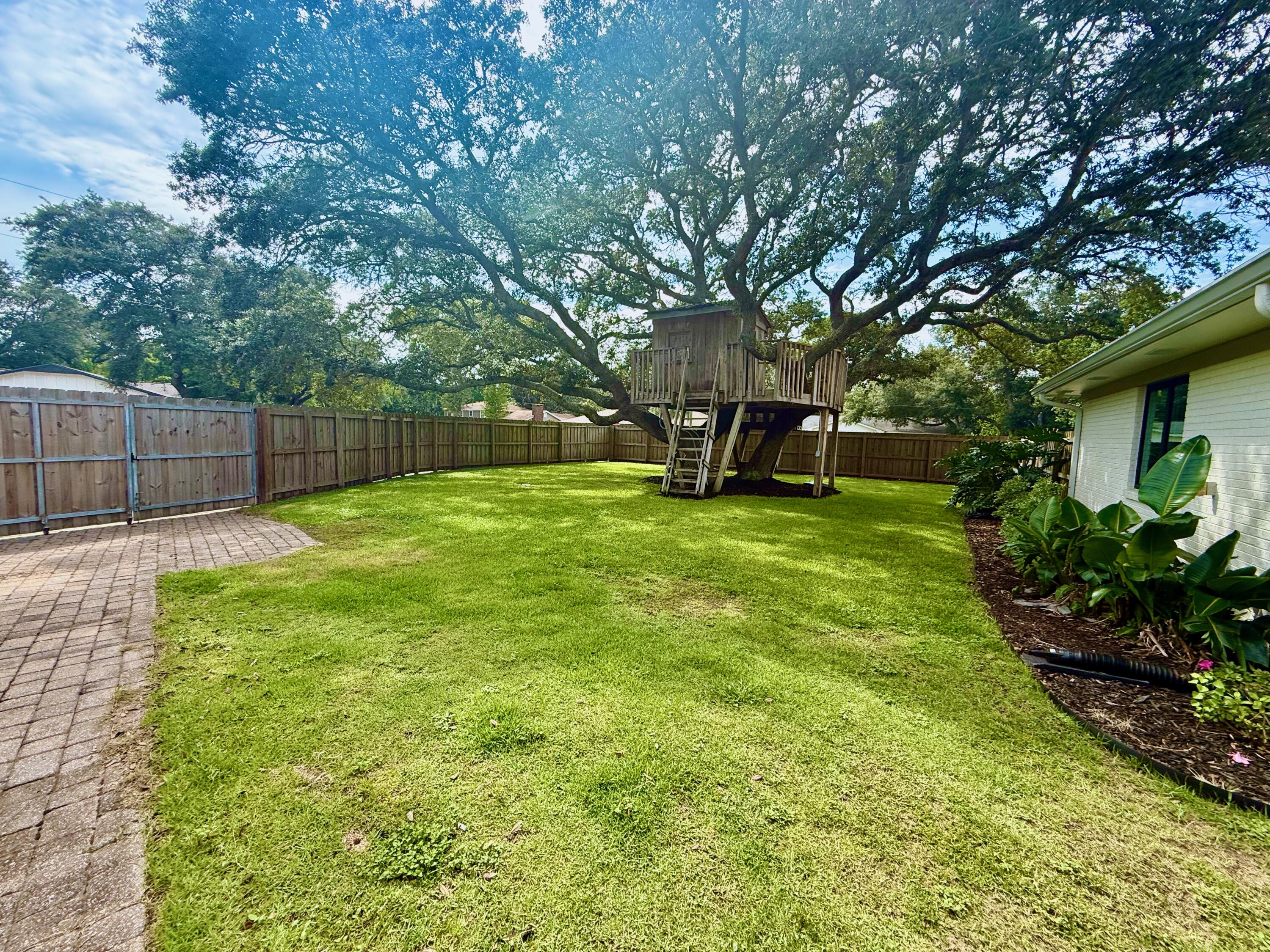EASTWOOD 7TH ADDN - Residential
