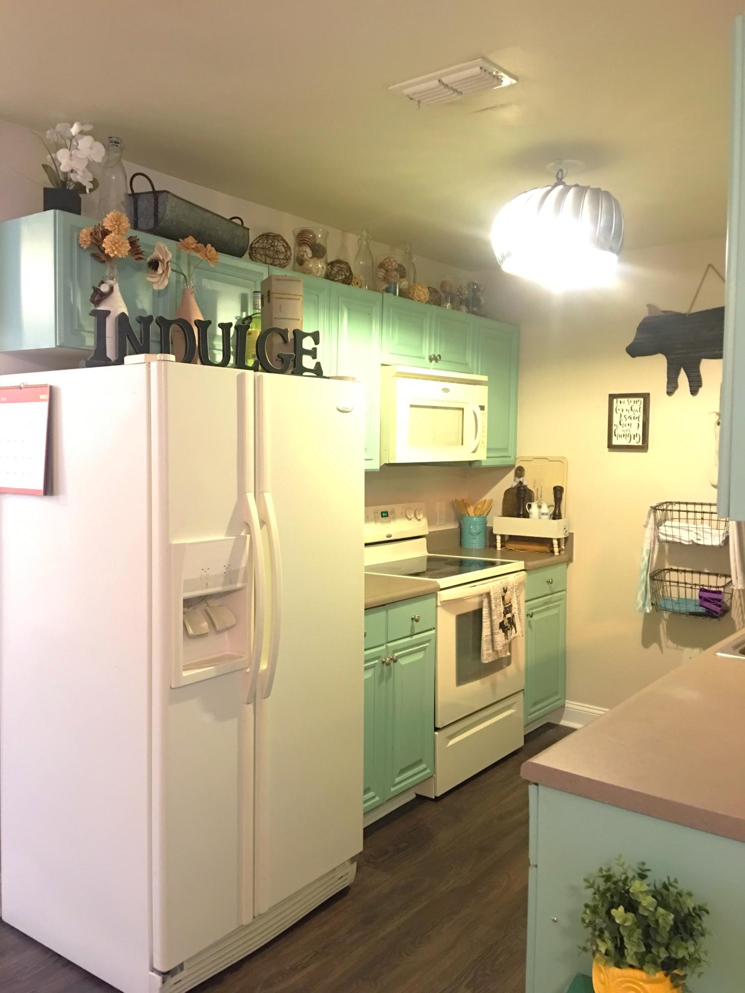 EAGLE'S LANDING - Residential