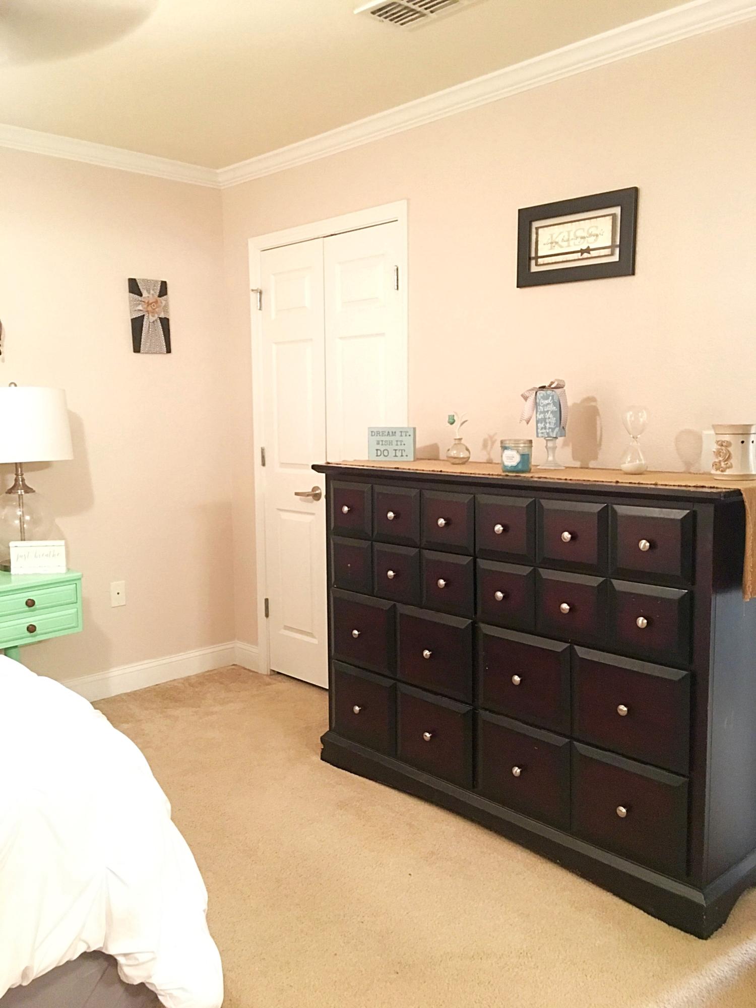 EAGLE'S LANDING - Residential