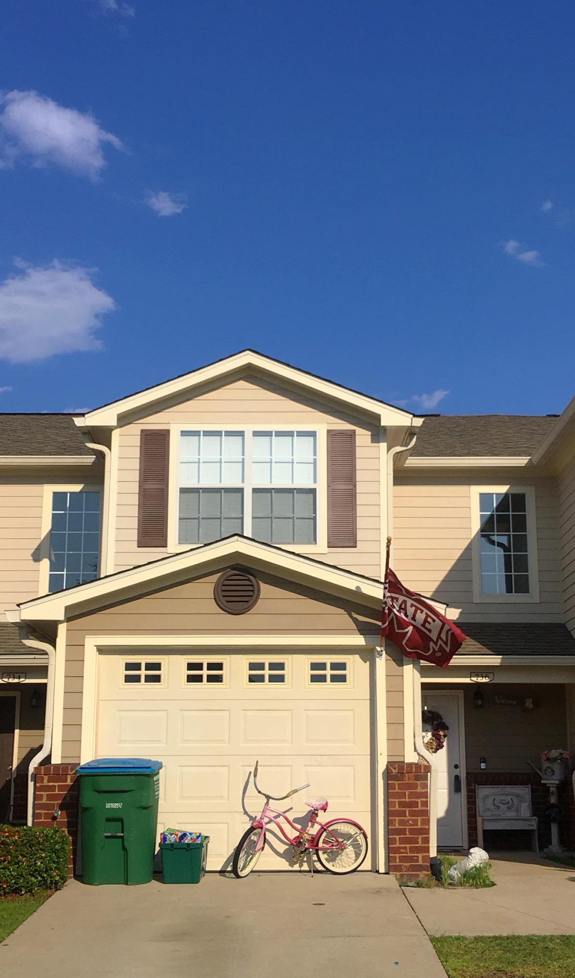 EAGLE'S LANDING - Residential