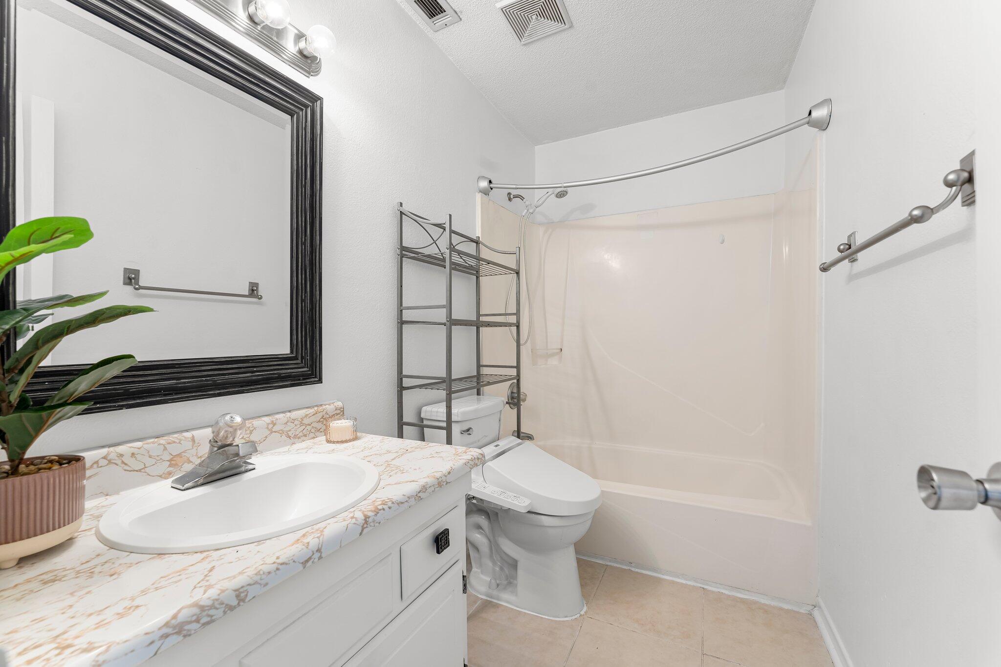 INDIAN OAKS - Residential Lease