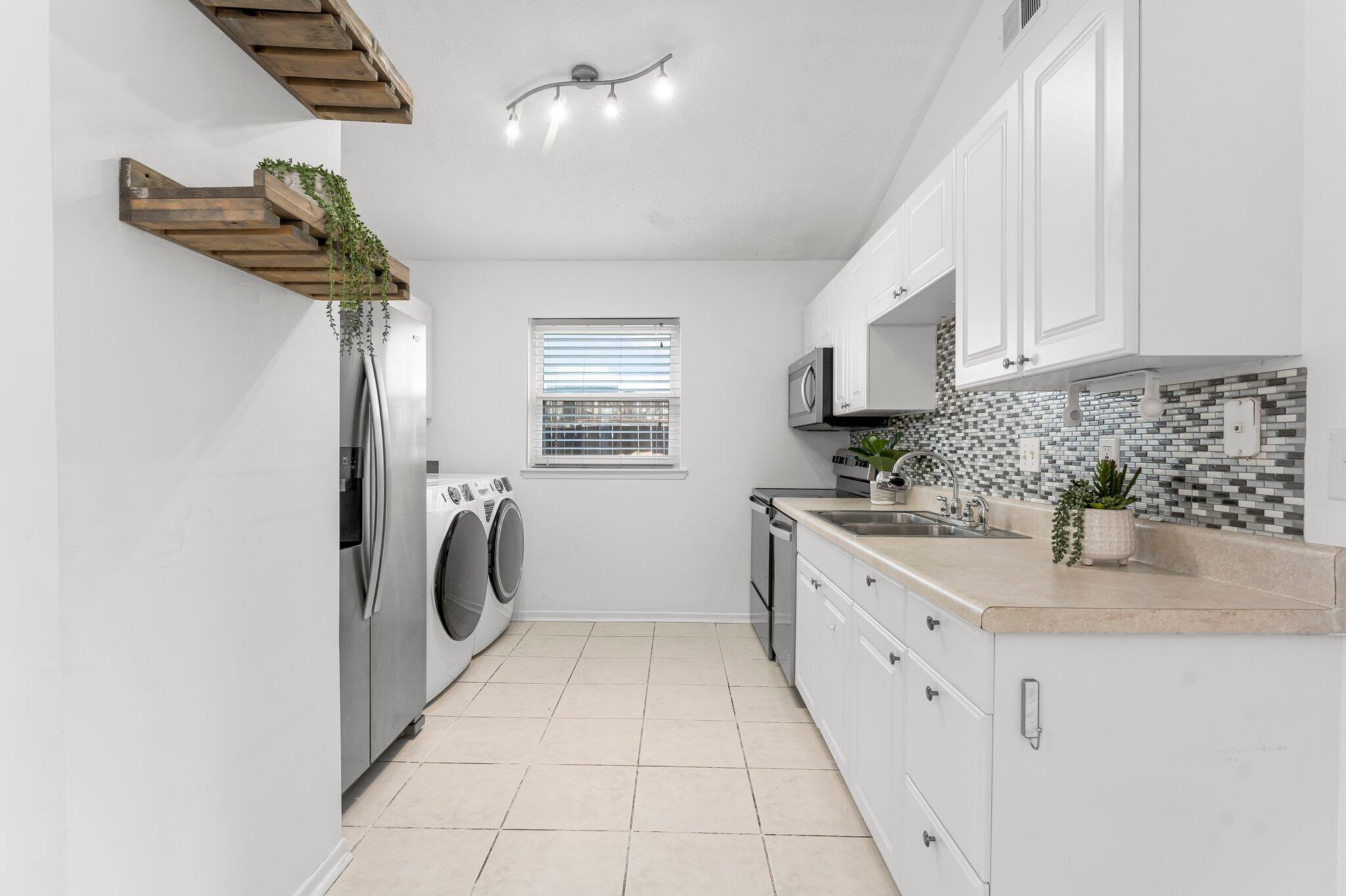 INDIAN OAKS - Residential Lease