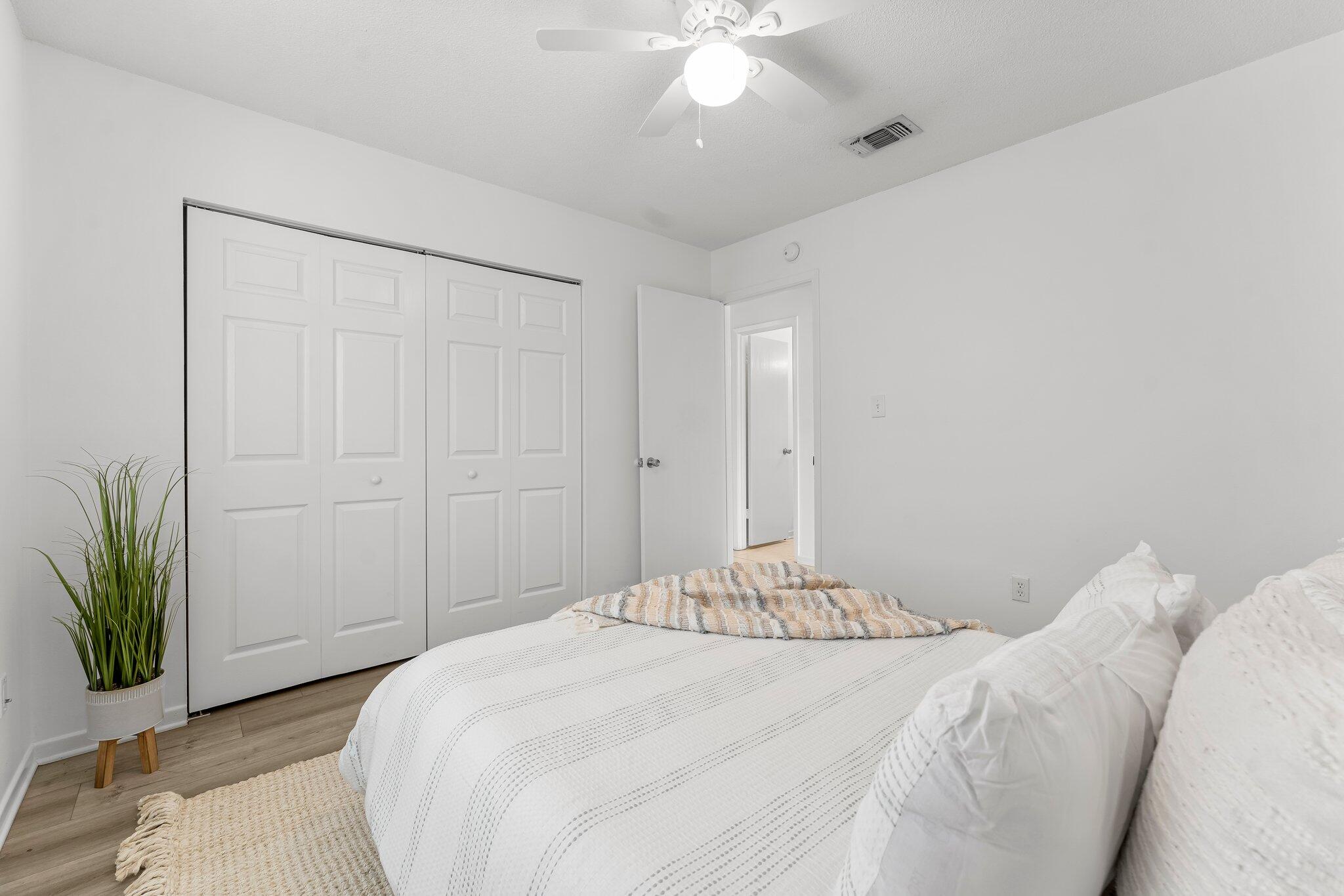INDIAN OAKS - Residential Lease