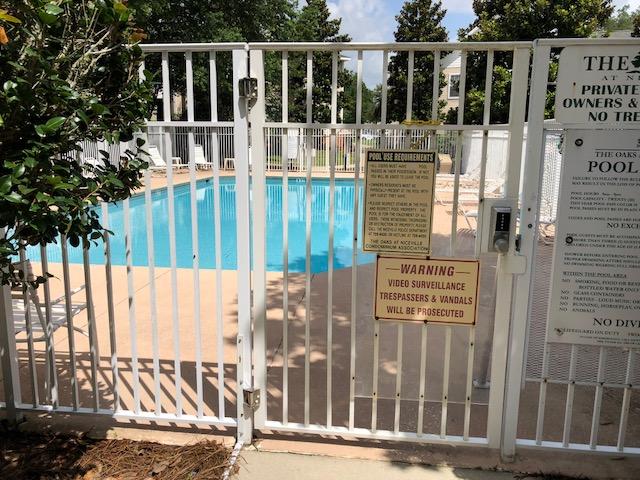 THE OAKS - Residential