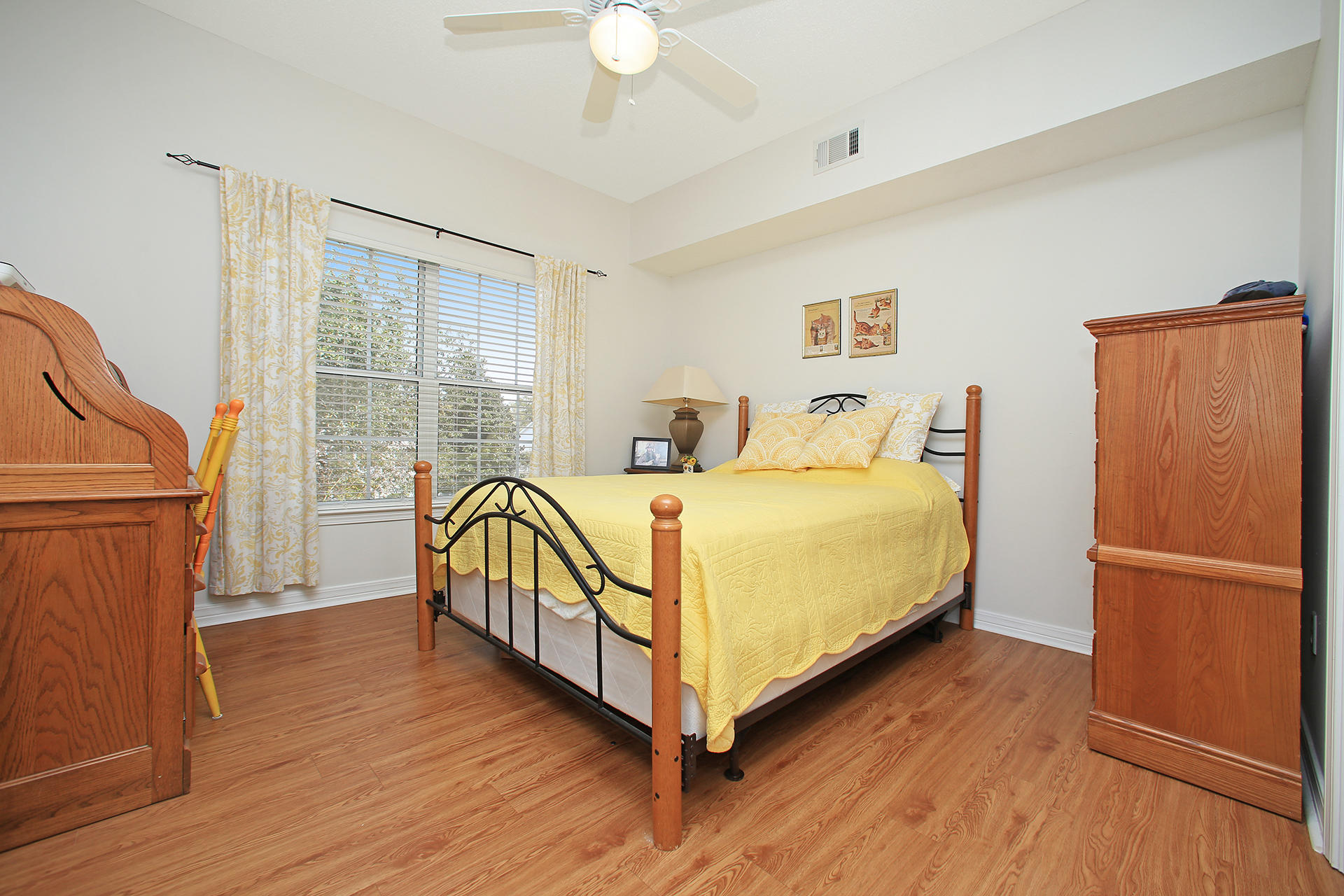 THE OAKS AT NICEVILLE - Residential