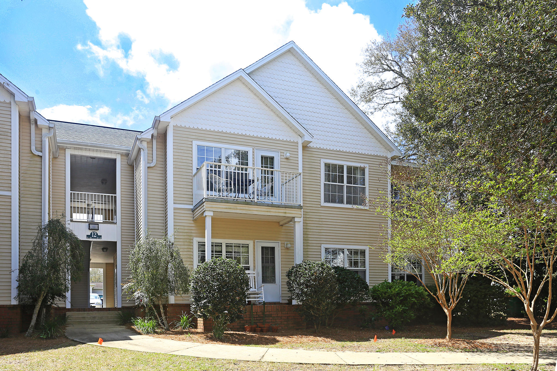 THE OAKS AT NICEVILLE - Residential