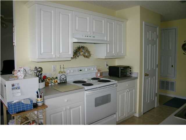 COUNTRYVIEW ESTATES 9TH ADDN - Residential