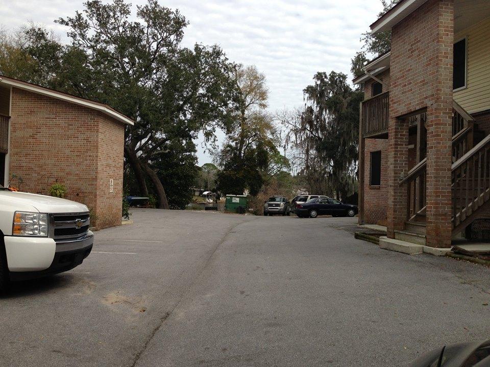 CINCO BAYOU - Residential Lease