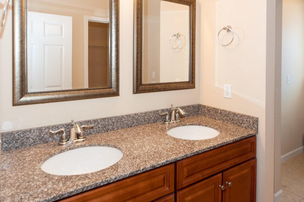 DUGGAN POND ESTATES - Residential